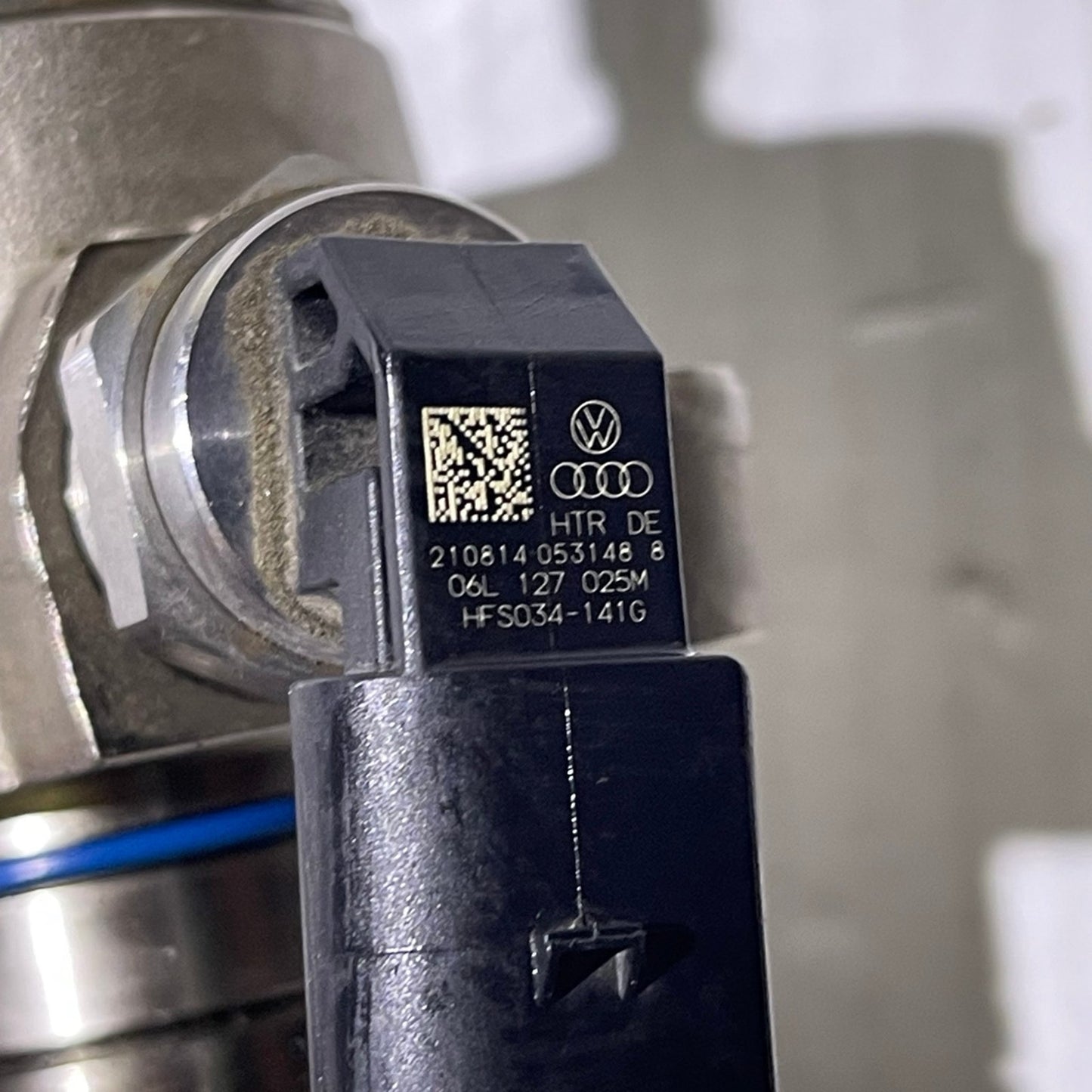 Car Pressure Fuel Pump for AUDI VOLKSWAGON PASSAT 2016-2017 06L127027 06L127027A