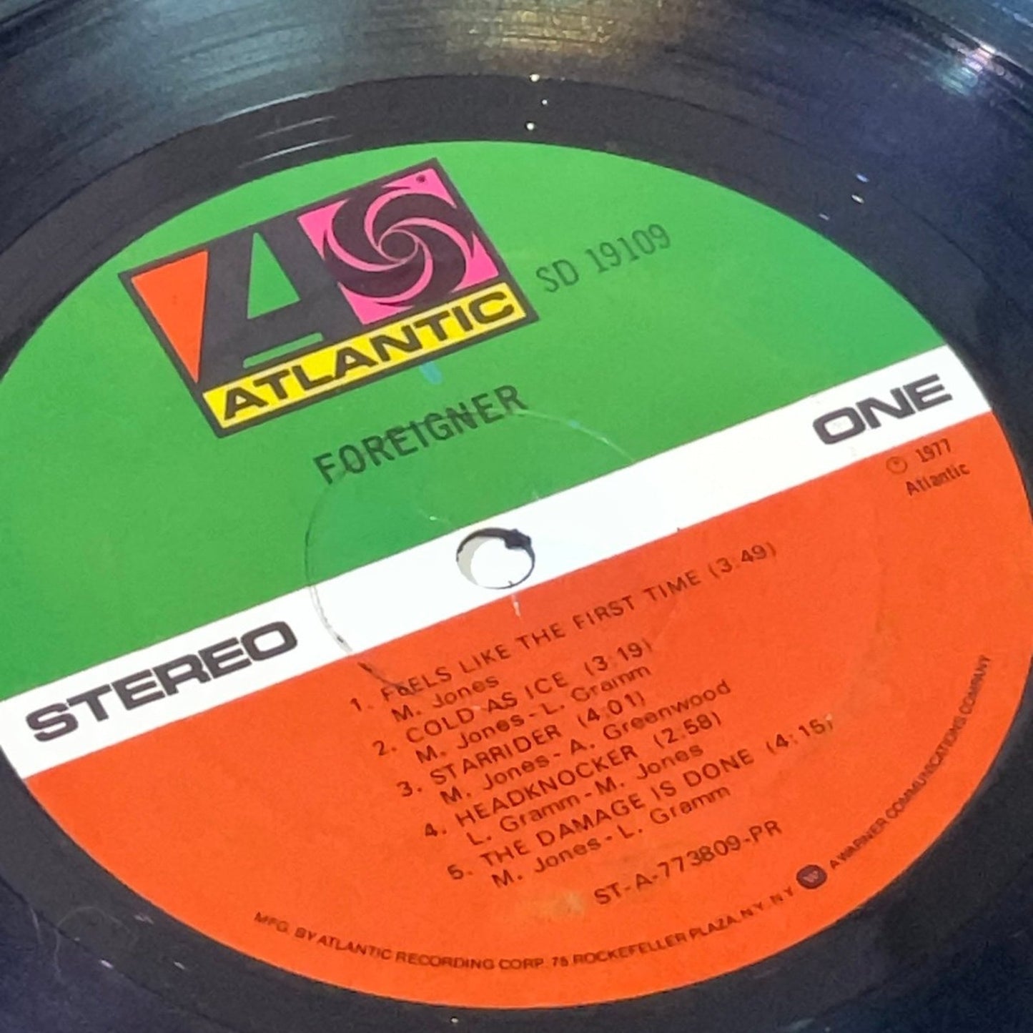 Foreigner VINYL RECORD 1977 SD 19109 Atlantic SD 18215, stereo LIKE NEW CONDITION
