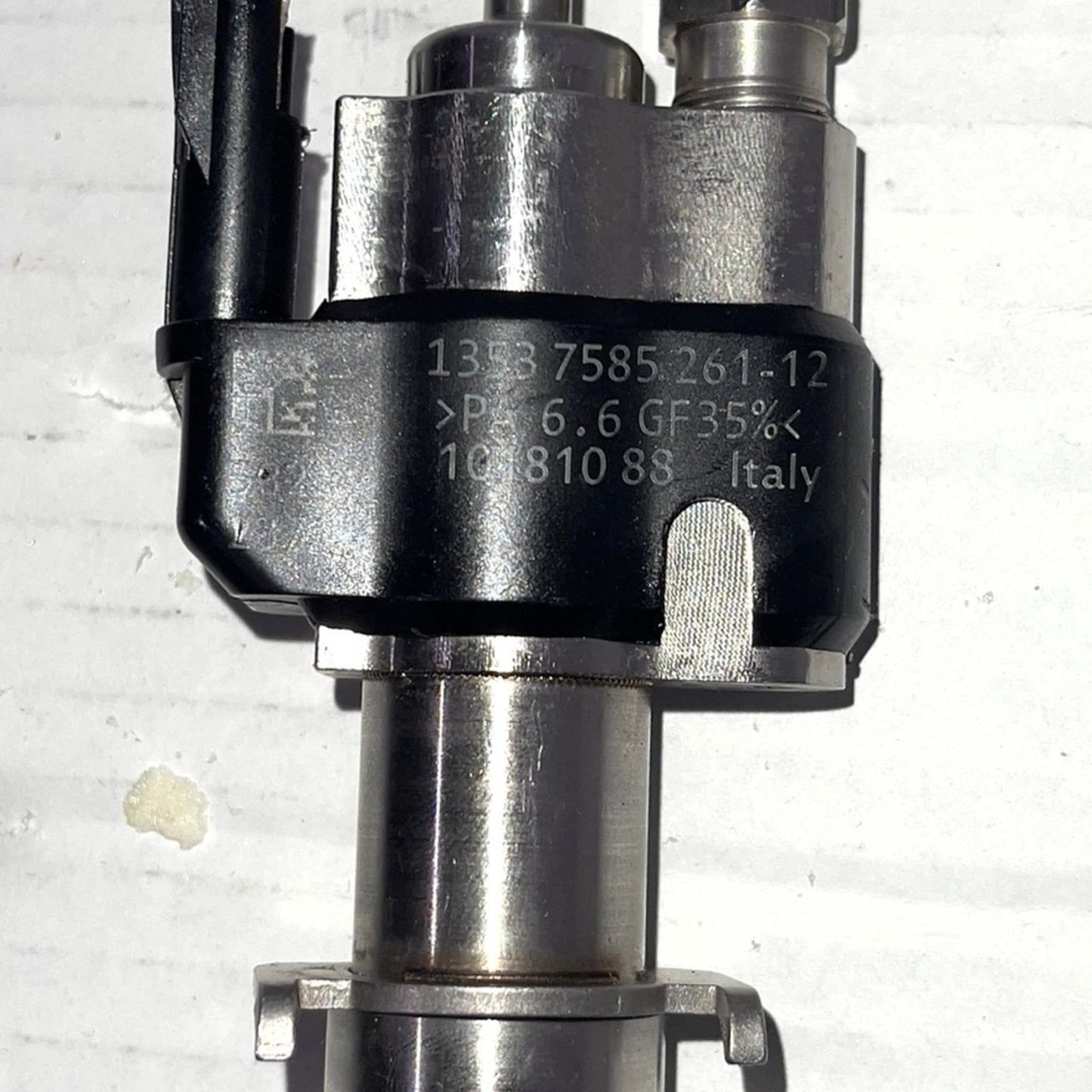 Fuel Injector 13537585261-12 13538616079-12 13538616079 For BMW N54 N63 135 335 535 550 650 750 X5 X6 New