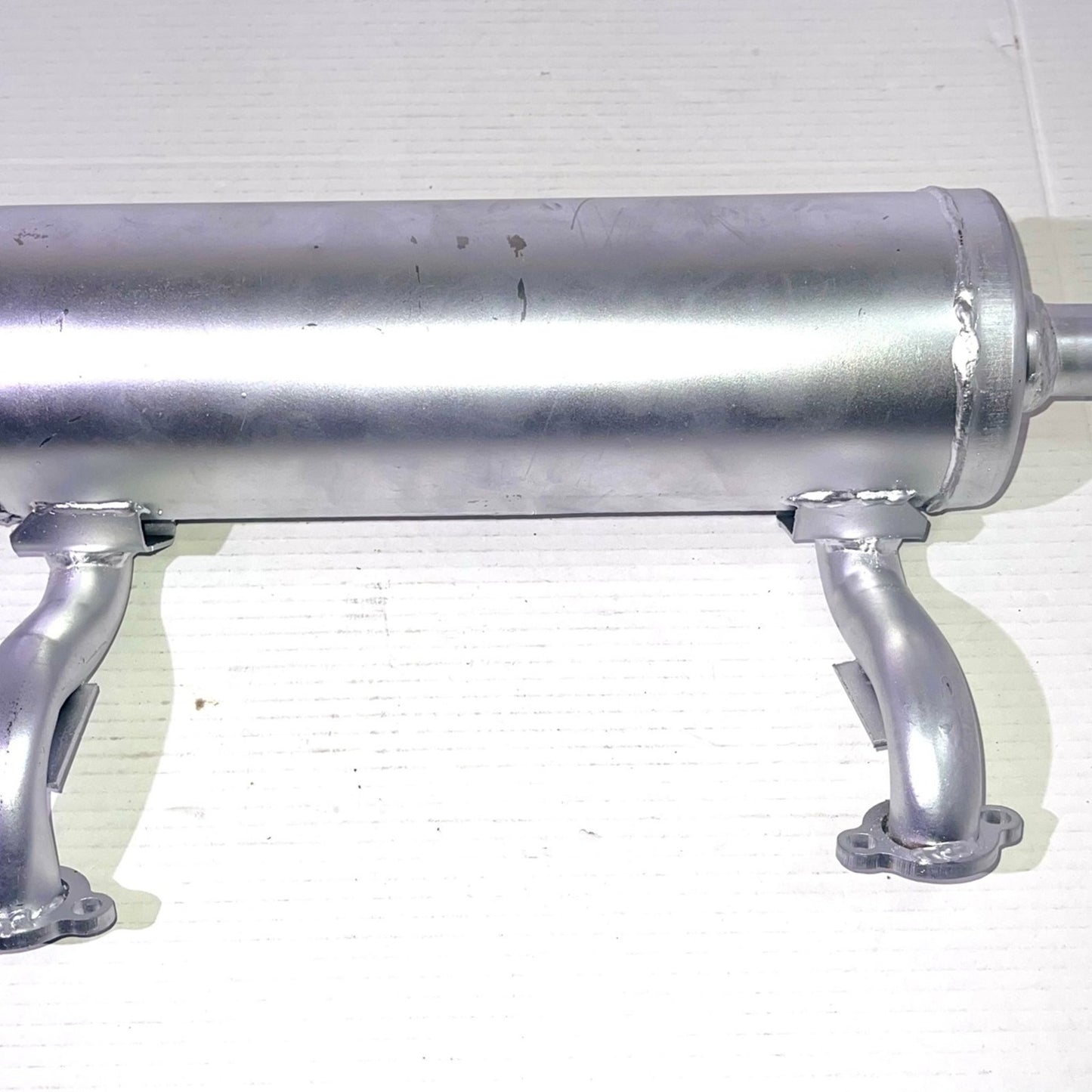 Low Mount Horizontal Muffler 49070-0878 for Kawasaki 651V 691V 730V 726cc