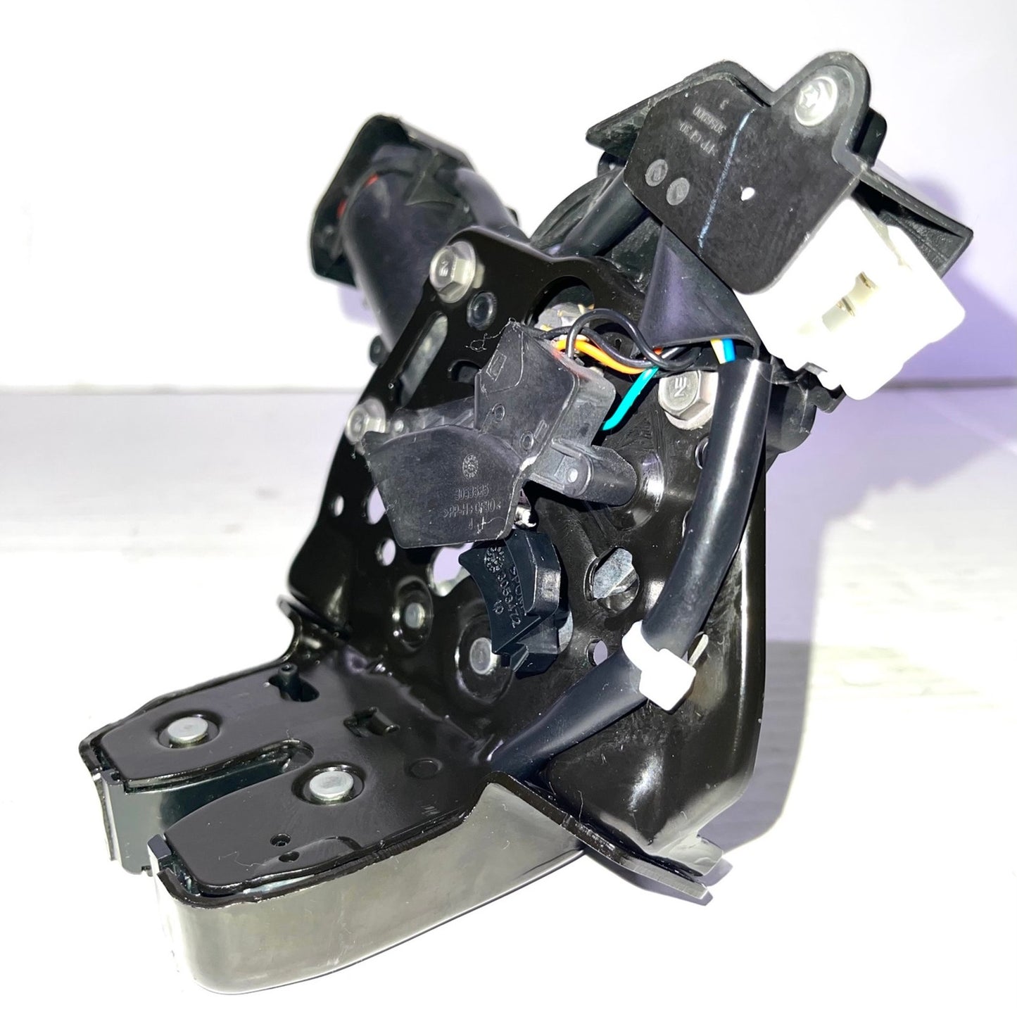 90500-6RR1A Power Tailgate Door Lock Latch Actuator for Infiniti QX60 2022-2024