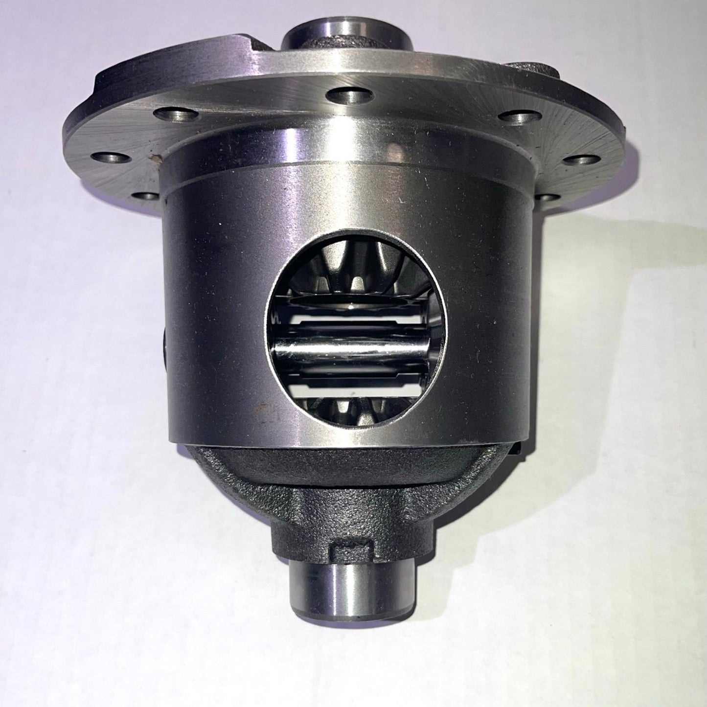 GM 8.6L Differential Carrier Case YC G40048044) Differential Carrier GM 8.6L