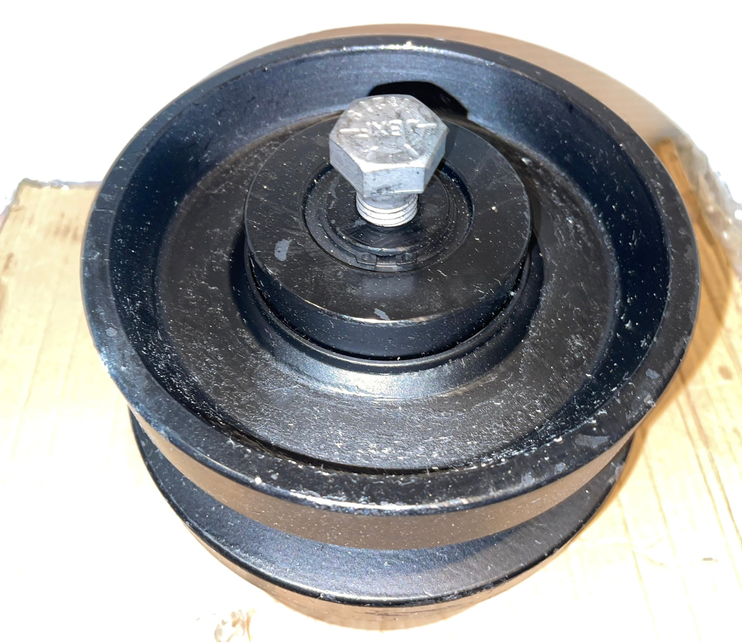 Flynsu Bottom Track Roller 6689371 6732901 6715766 6686632 For Bobcat 864 T140 T180 T190 T200 T250 T300 T320 T550 T590 T630 T650 T750 T770

Part Number--- 6689371 6732901 Application Vehicle--- Replacement for Bobcat 864, T140, T180, T190, T200, T250, T30