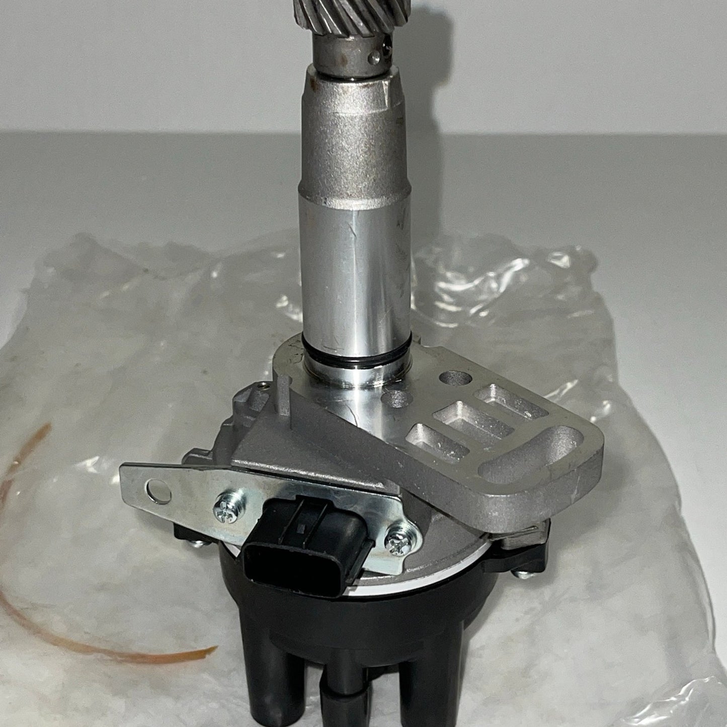 Distributor for Mazda B2200 L4 (90-93), F2G8-18-200A PG-DST35410 F2G8-18-200B