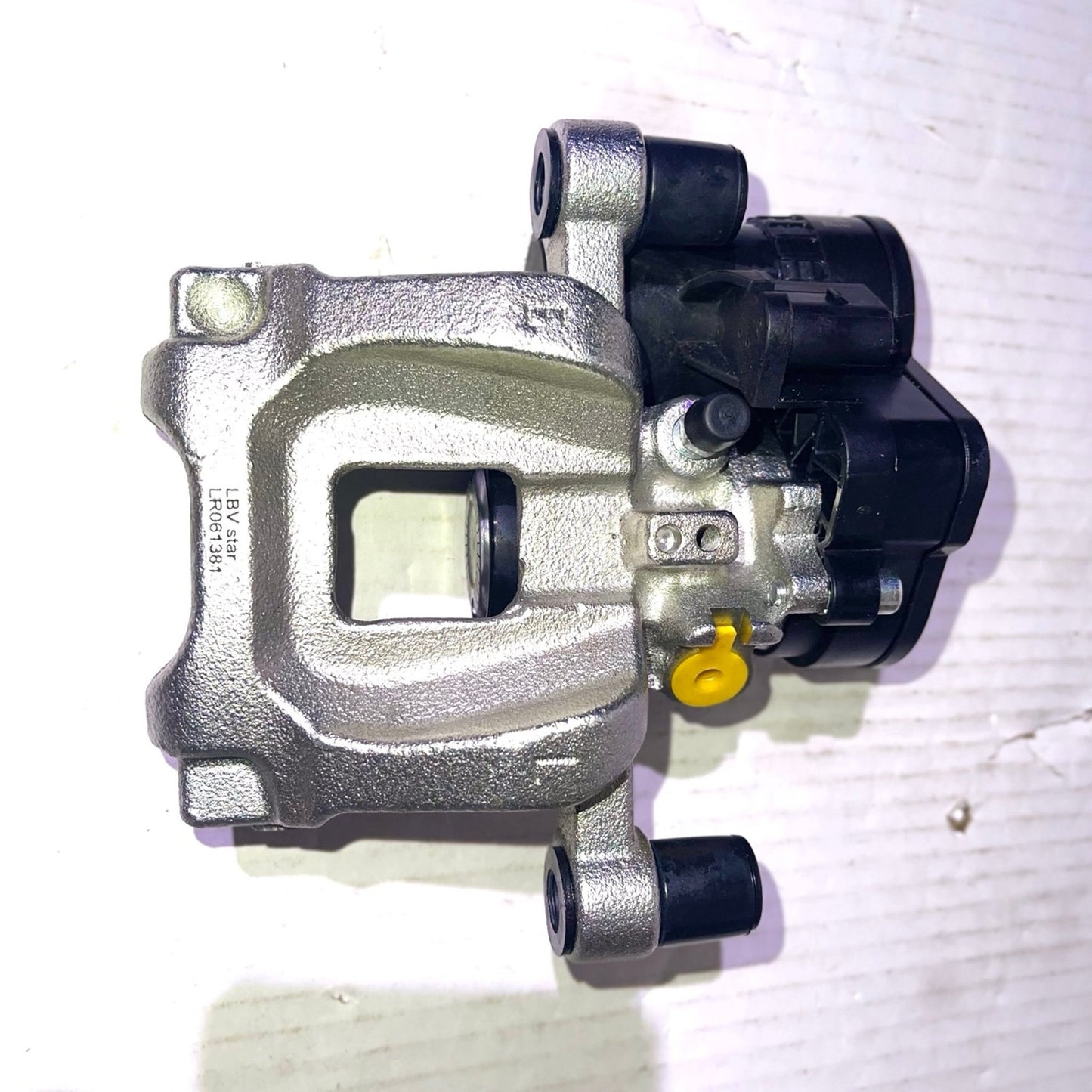 Brake Caliper Rear Left Driver Side for 2016-20 Jaguar XF XE F-PACE T2H37950 T2H7435 T2H37952 J9C25311 T2H40281 T4K8132 T4N7528