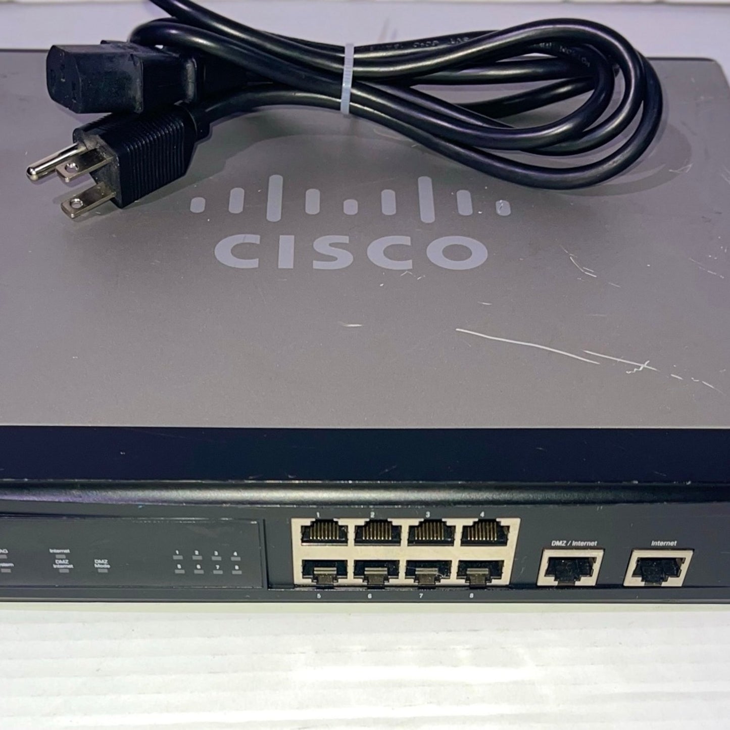 Cisco Rv082 8. Port Fast Ethernet VPN Router. Dual Wan 8 X 10/100Base. Tx LAN, 1 X 10/100Base. Tx Wan, 1 X 10/100Base. Tx DMZ Product Type: Routing/Switching Devices/Routers & Gateways