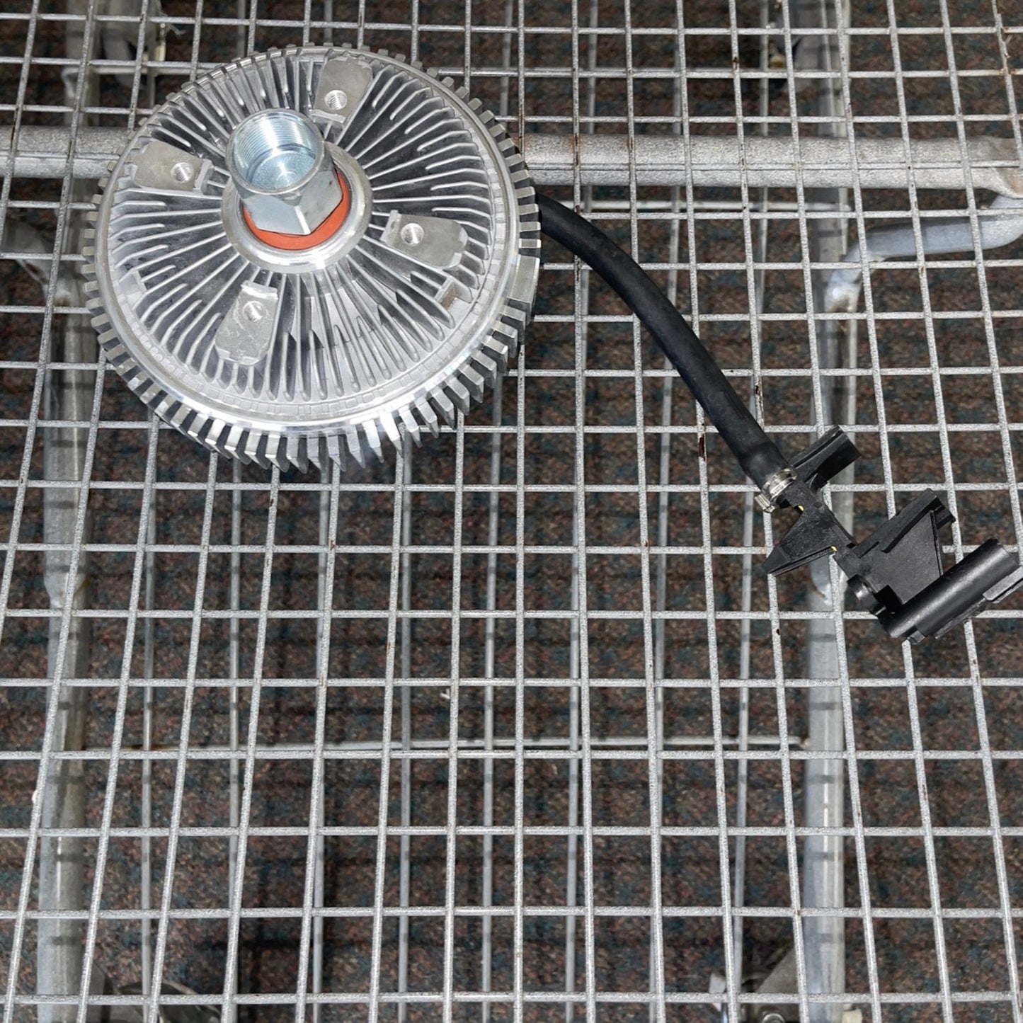 Radiator Cooling Fan Clutch Ford F-150 F150 2011-2014, F-250 F-350 Super Duty 2011-2016 V8 6.2L Replacement for 2569351692