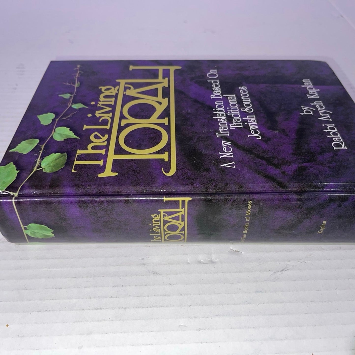 The Living Torah: A new Translation Based On Traditional Jewish Sources (The Five Books of Moses) 3rd by Aryeh Kaplan (1981) Hardcover