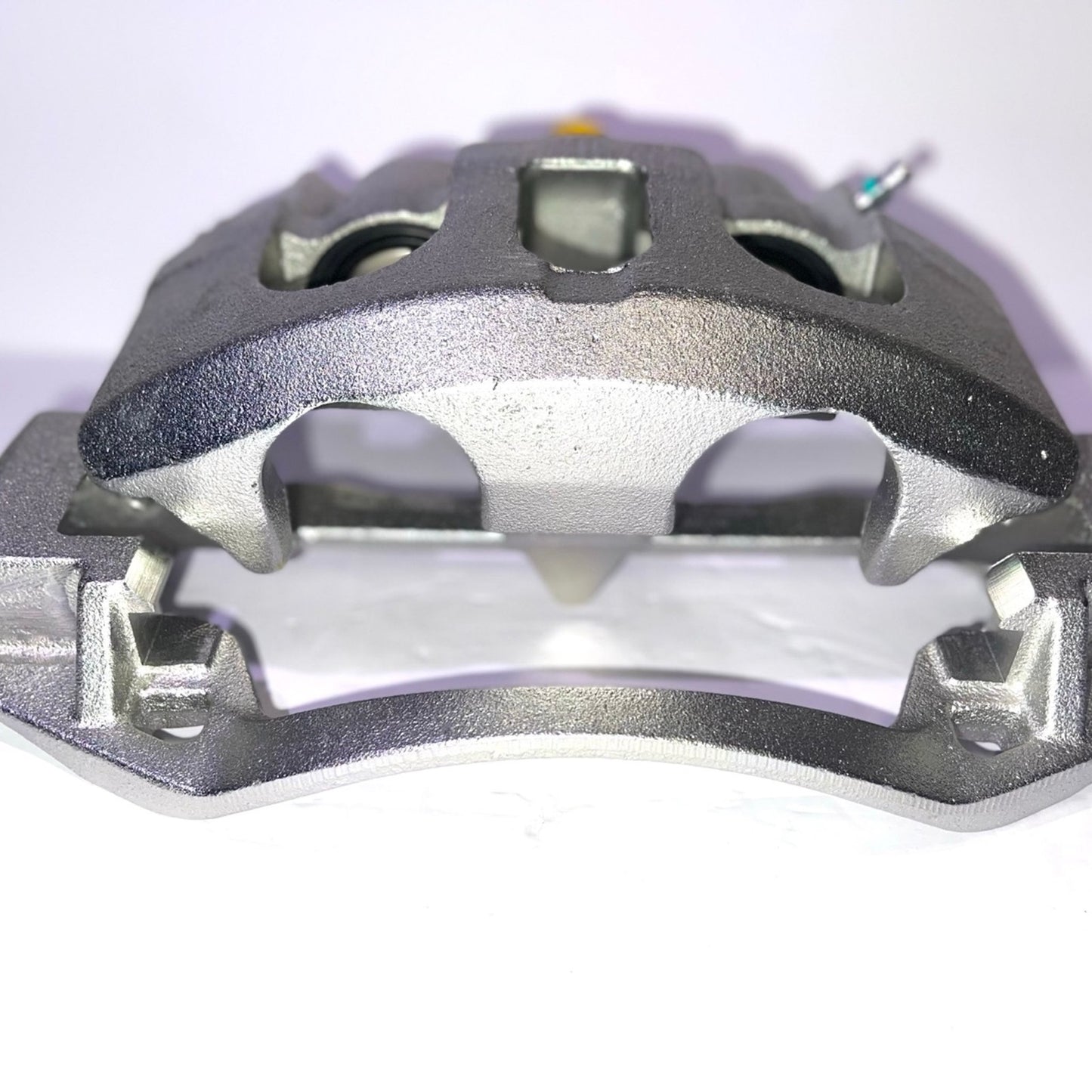 Disc Brake Caliper Assembly Bracket Select Chevy GMC Silverado 2500 HD/3500 HD/Sierra 2500 HD/3500 HD 2011-2019, Suburban (3500 HD) 2016-2019 - Rear Driver