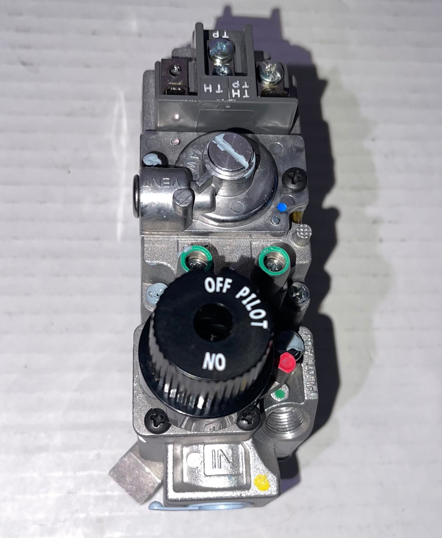 Heat N Glo NG natural gas Valve Part #060-520 Dexen Millivolt Valve FIREPLACE Gas Valve NG (060-520)

Replacement natural gas (NG) 30 second gas valve for Heat & Glo gas stoves