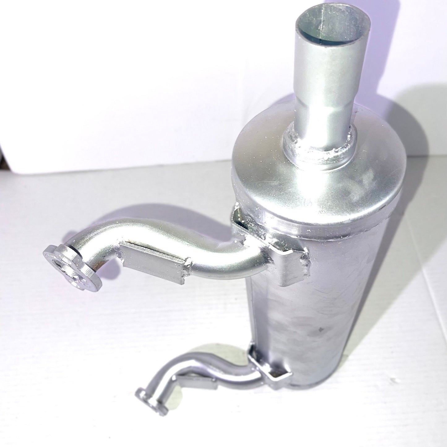 Low Mount Horizontal Muffler 49070-0878 for Kawasaki 651V 691V 730V 726cc