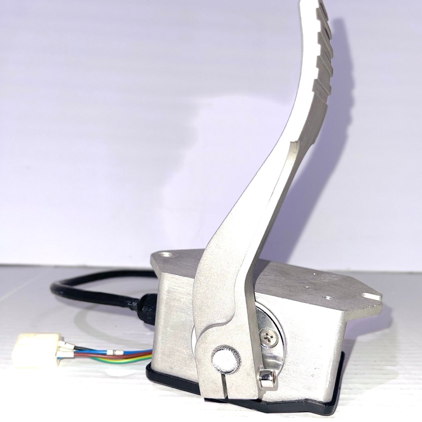 RJSQ 001 Metal Throttle Pedal 0 to 5V Accelerator Throttle Pedal Replacement for EV Cart