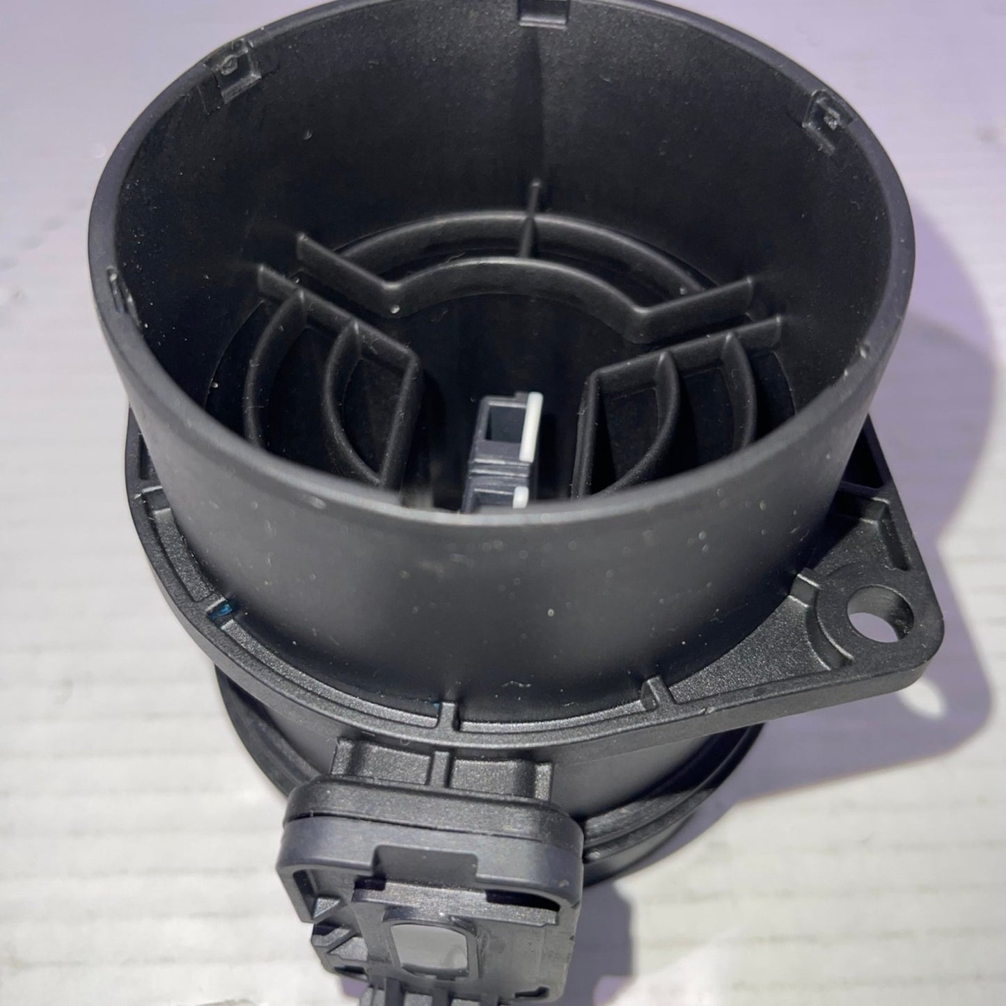 6549053500 Replacement Mass Air Flow Sensor With Mercedes Benz 2014-2024 Sprinter 2500 3500, 2015-2018 GLC300 X253, 2013-2018 C-Class W205 X253 6519051200 6519050500 6450900048