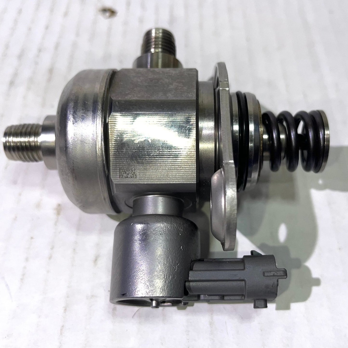 High Pressure Fuel Pump for Cadillac CTS STS 3.6L V6 2008-2011 12614934 12626234