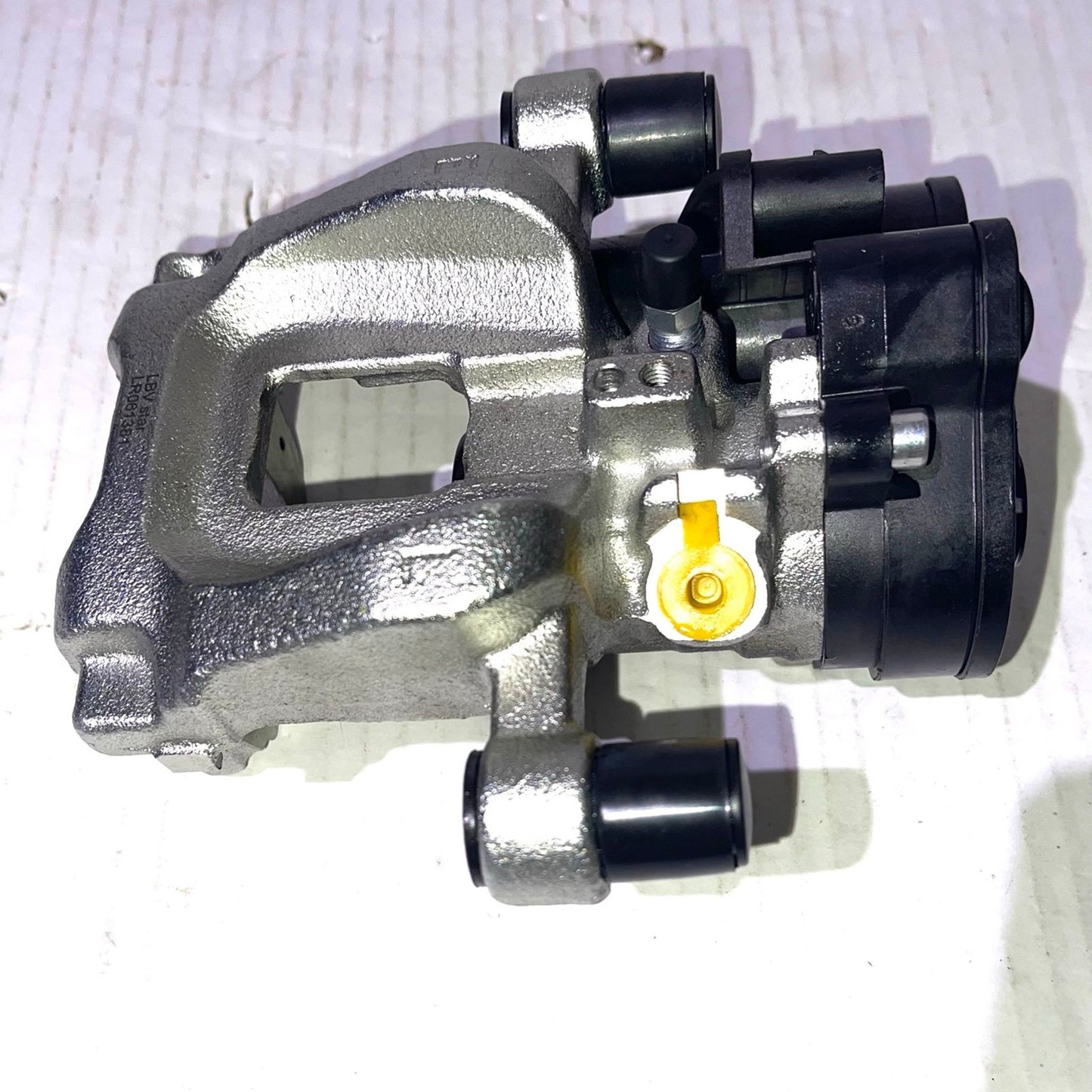 Brake Caliper Rear Left Driver Side for 2016-20 Jaguar XF XE F-PACE T2H37950 T2H7435 T2H37952 J9C25311 T2H40281 T4K8132 T4N7528