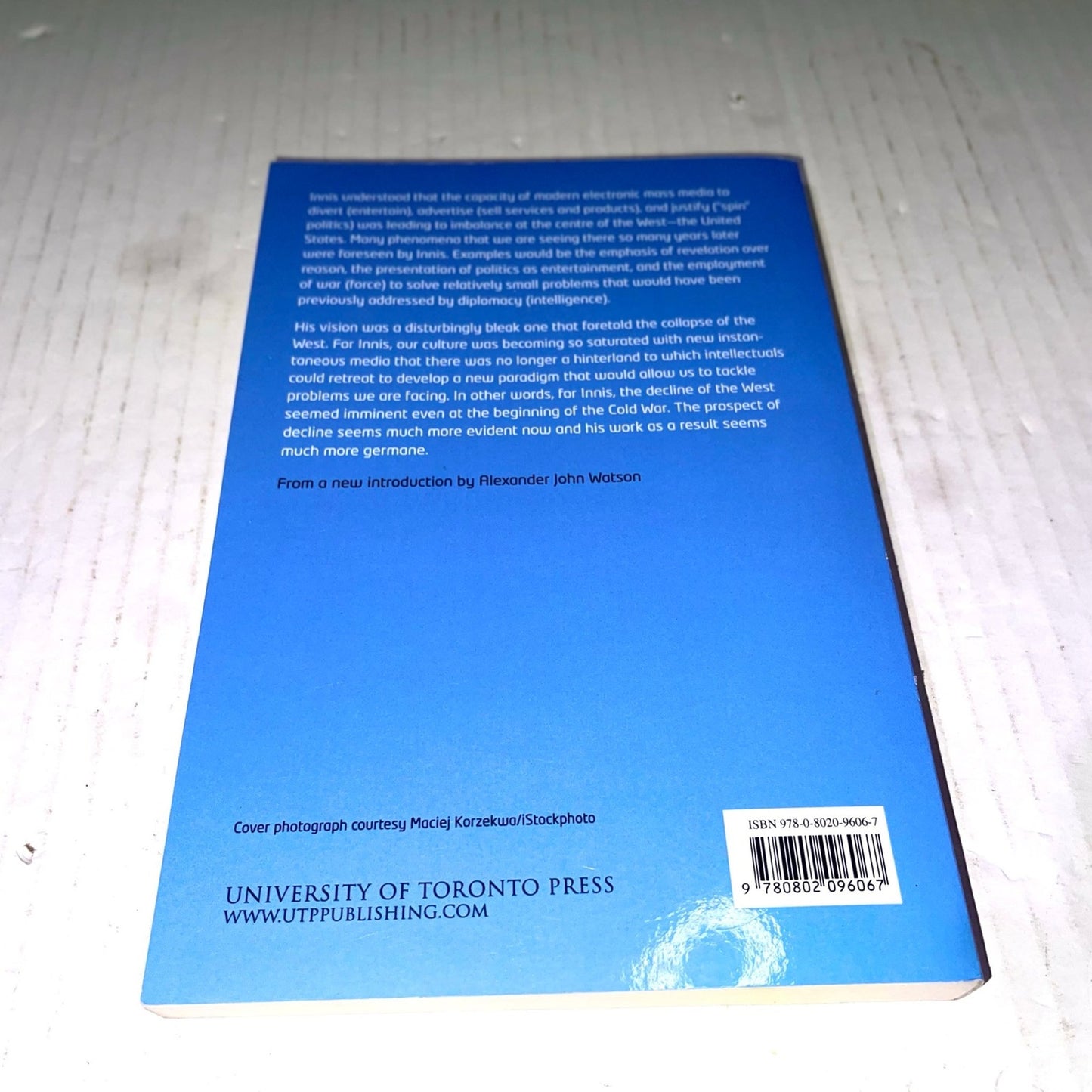 Harold A. Innis The Bias of Communication, 2nd Edition ISBN-13: 978-0802096067, ISBN-10: 0802096069