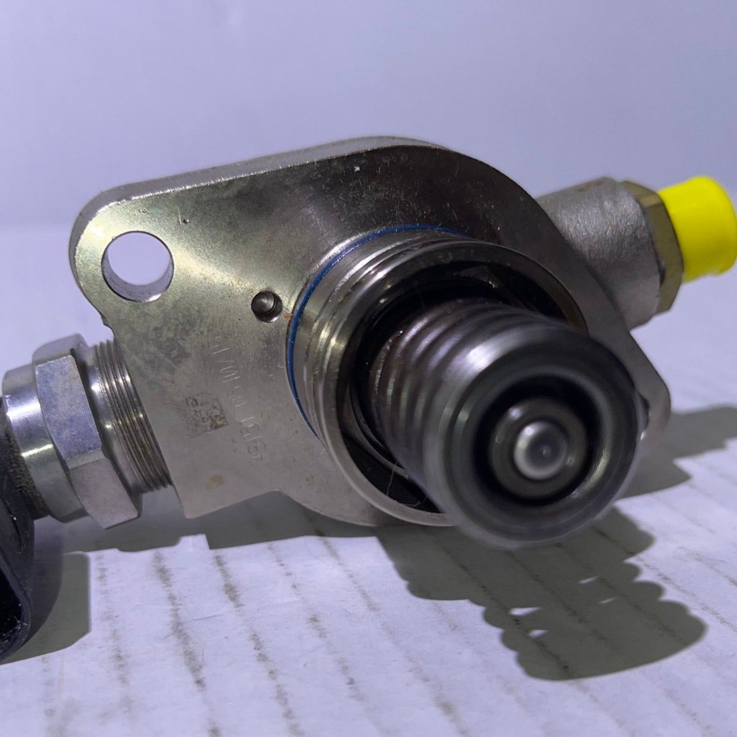 Car Pressure Fuel Pump for AUDI VOLKSWAGON PASSAT 2016-2017 06L127027 06L127027A