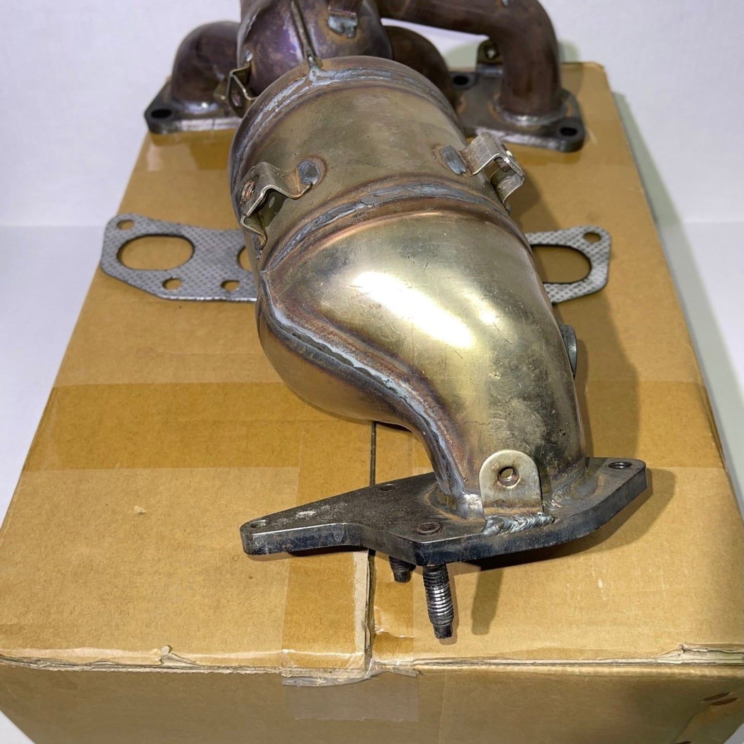 Exhaust Manifold Catalytic Converter USC 514028 OEM Grade Direct Fit (EPA Compliant)5 Nissan Rogue, 2015 Nissan Rogue Select, 201