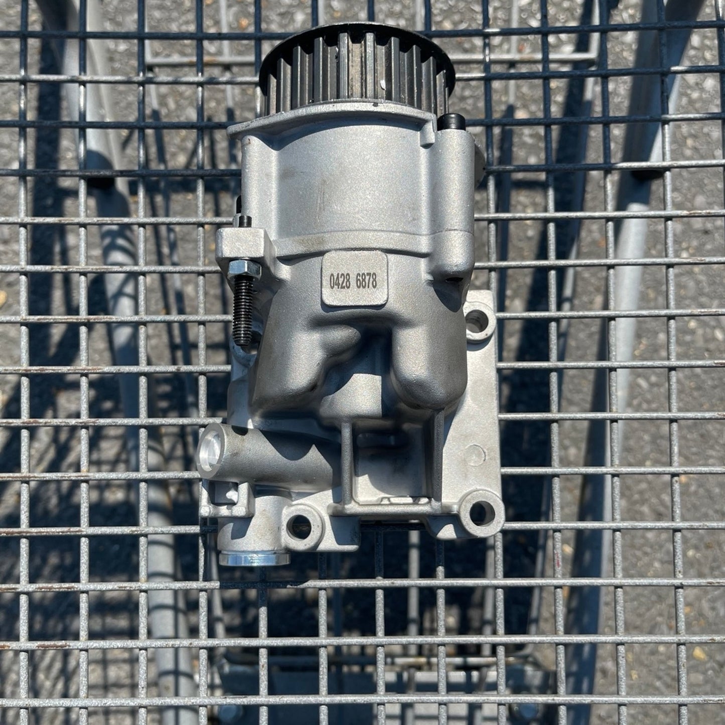 Oil Pump Deutz Engine BF4M1011 1011F BF4M1011 04270665 0427 0665 0428 6975 0428