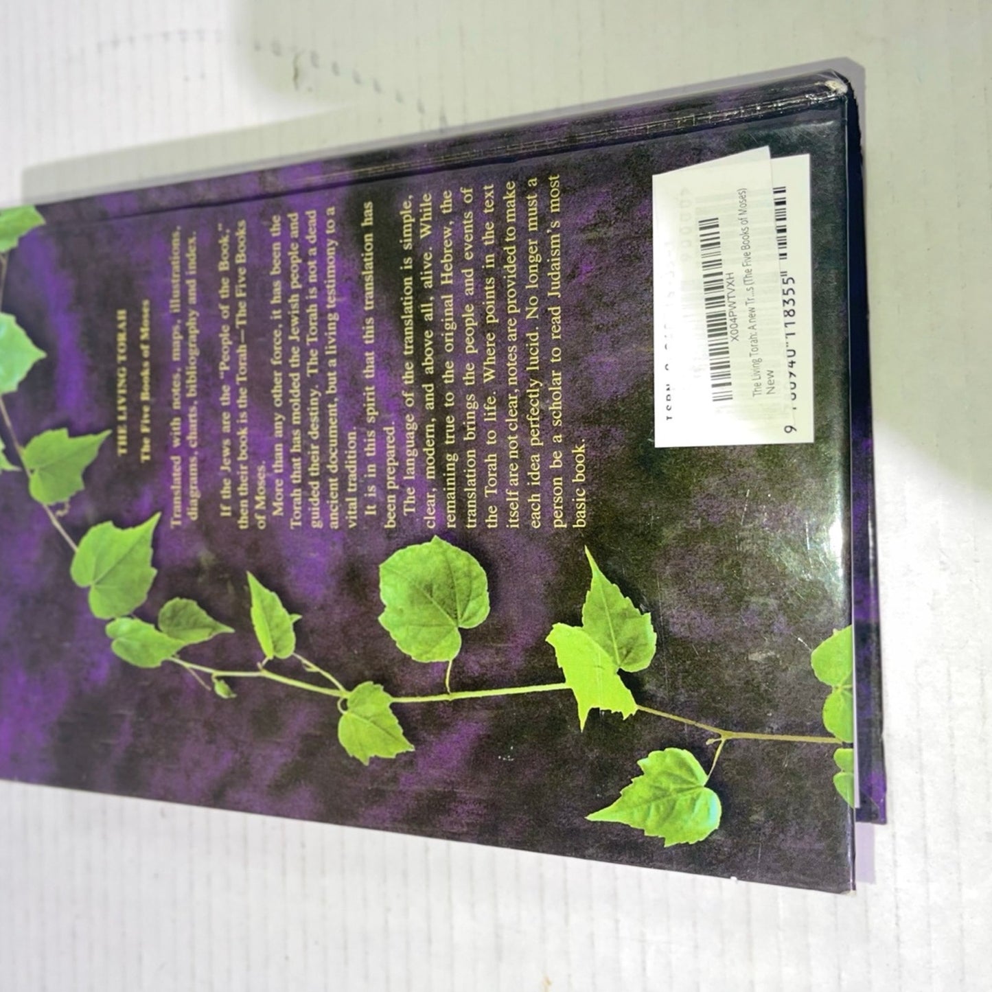 The Living Torah: A new Translation Based On Traditional Jewish Sources (The Five Books of Moses) 3rd by Aryeh Kaplan (1981) Hardcover