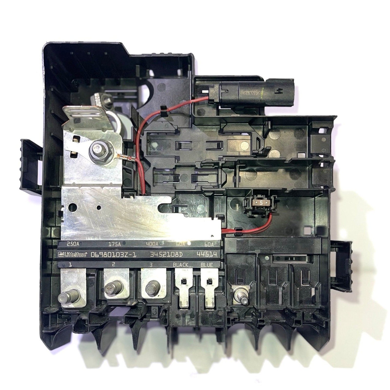 Battery Distribution Engine Compartment Fuse Block Chevy Silverado 1500 2500 HD