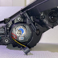 Replacement Passenger Side Headlight with Halogen Sedan without LED Position Light fits 2014-2016 Hyundai Elantra (Sedan)