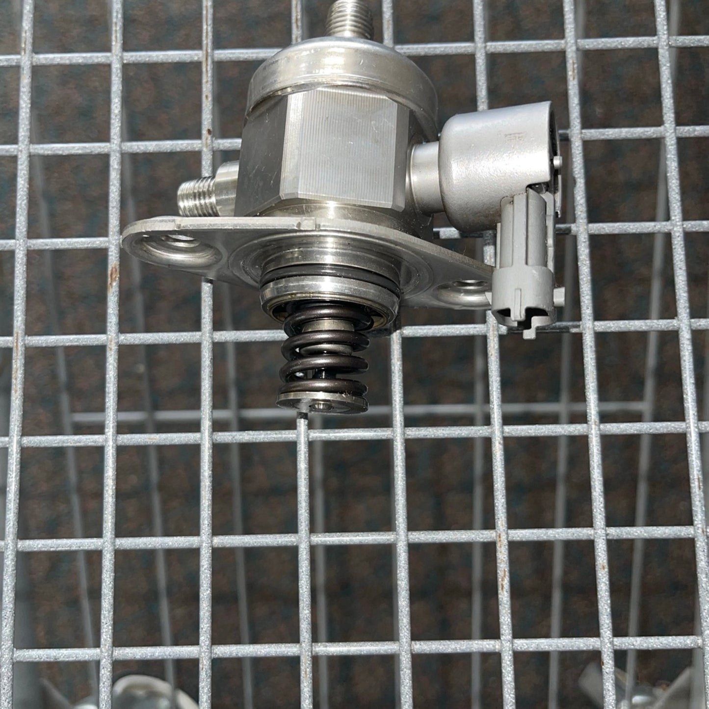 High Pressure Fuel Pump for Cadillac CTS STS 3.6L V6 2008-2011 12614934 12626234