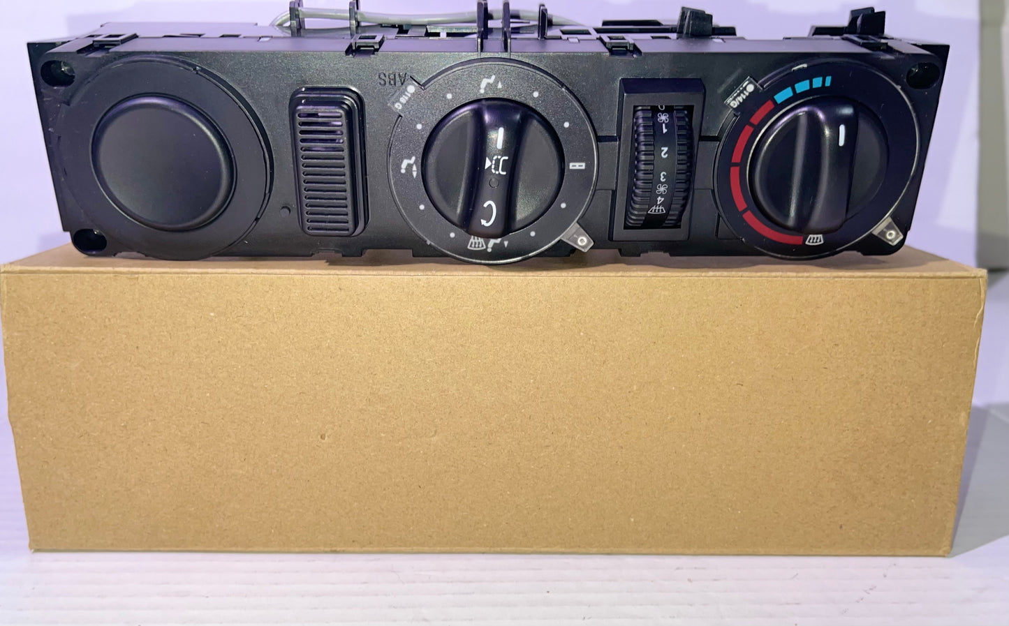 Climate Control Switch Panel for Dodge For Sprinter 2500 3500 Models 2003 to 2006 Without AC but with Heat Booster 5103690AA