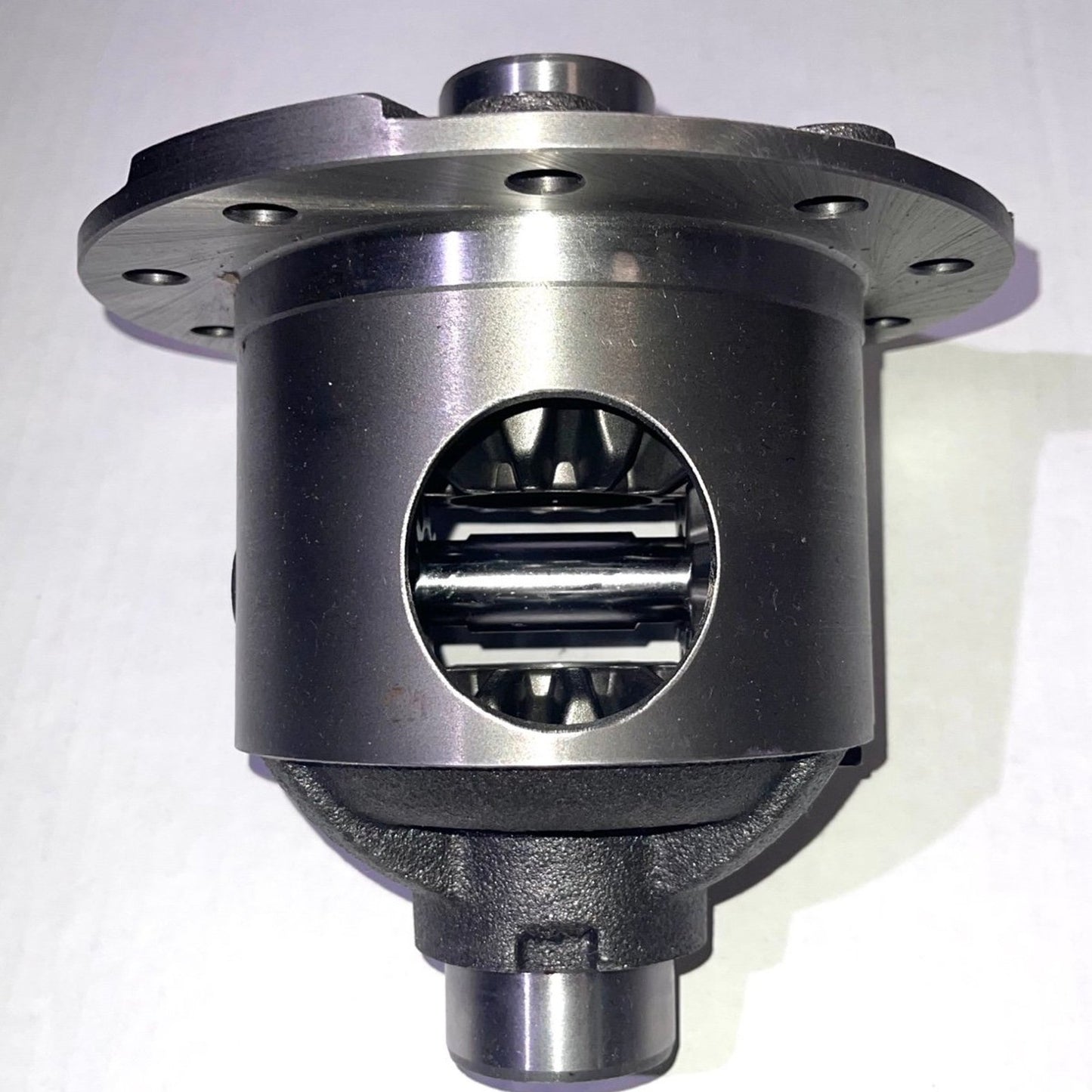 GM 8.6L Differential Carrier Case YC G40048044) Differential Carrier GM 8.6L