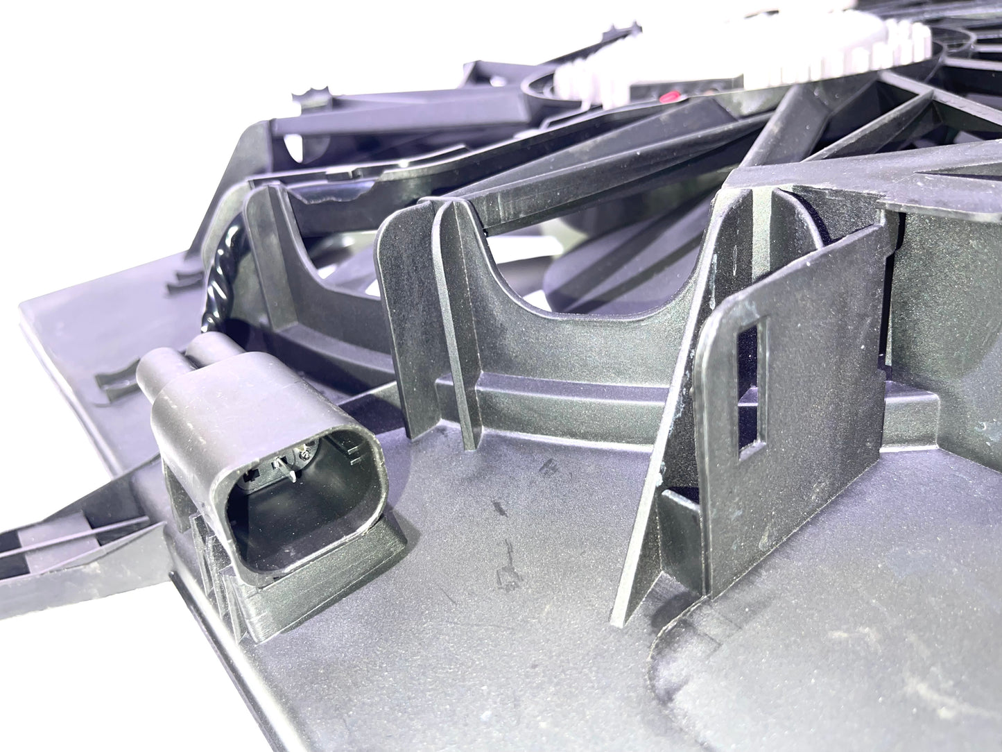 Engine Cooling Fan Assembly, Cooling Radiator Fan Replacement For BMW E60 525 530 545 645 E65 750, Replace 17427543282 17427514181