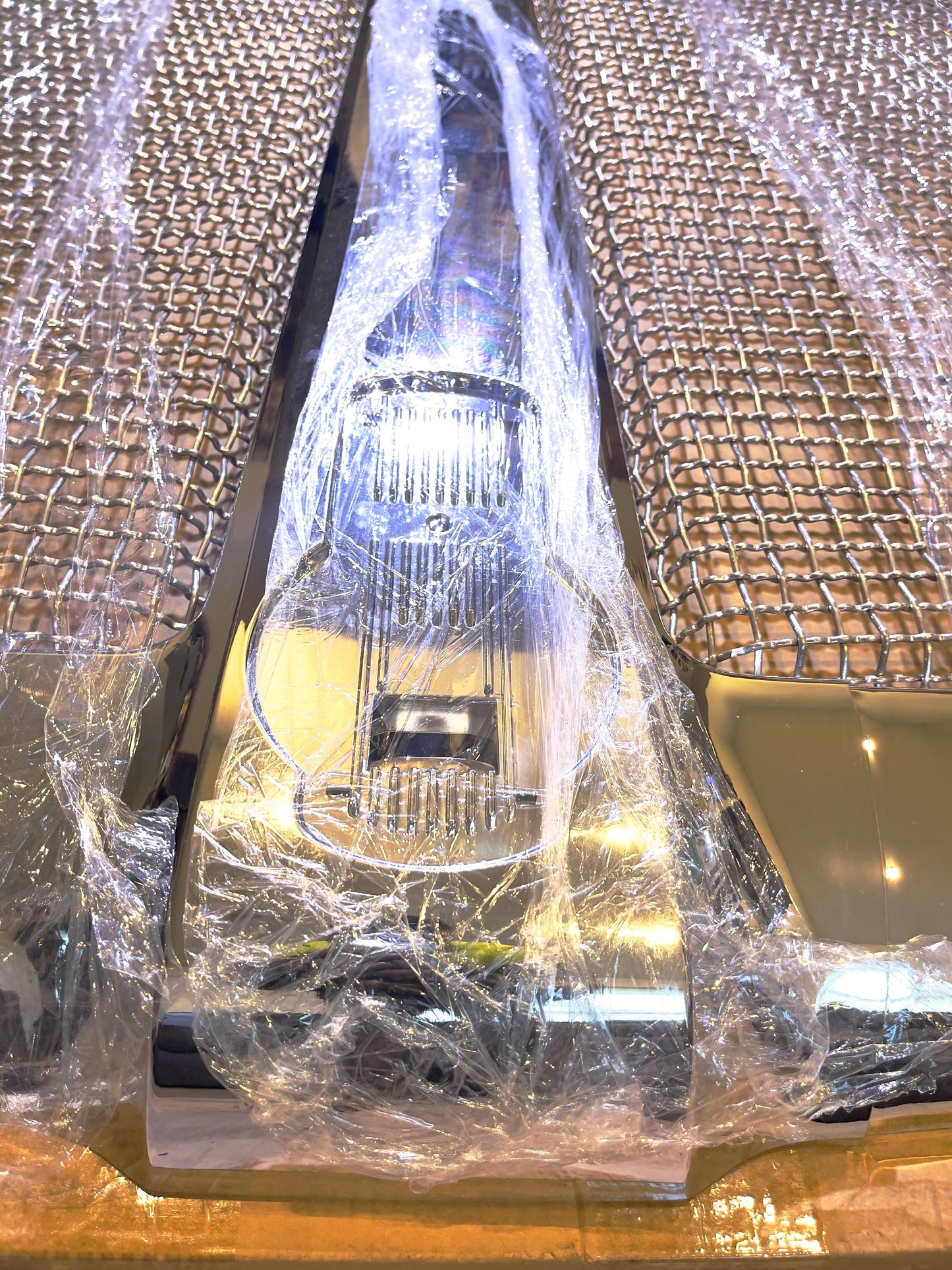 Bumper Grille for 2010-2024 Kenworth T680 Radiator Grill w/Bug Screen Silvery Plastic + Aluminium Replacement for L296155100 L456064110