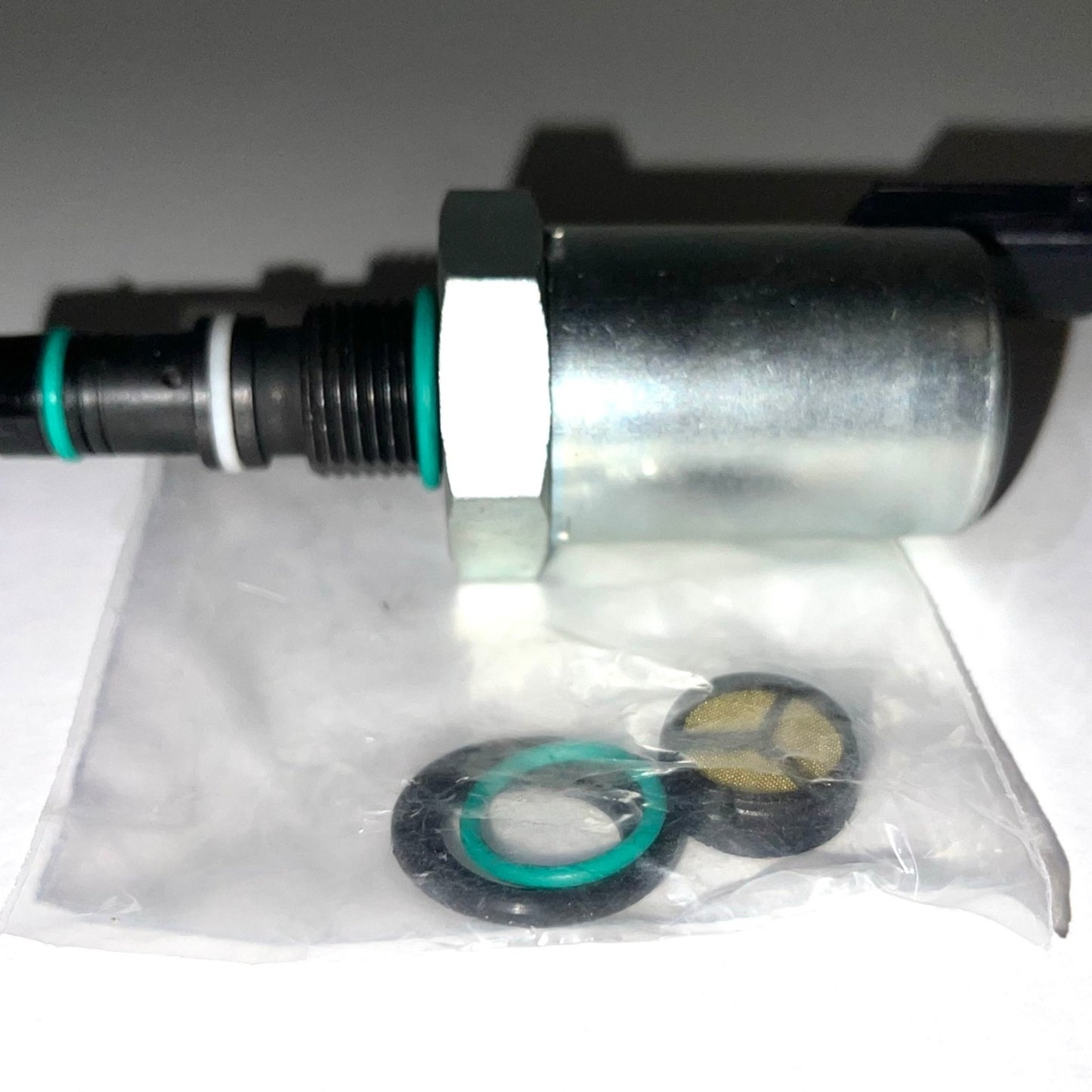 Fuel Injection Pressure Regulator IPR Valve Navistar International Truck 1842428C95 1842428C96 for Navistar International Truck DT570 HT570 DT466 DT466E 1842428C93 1842428C94