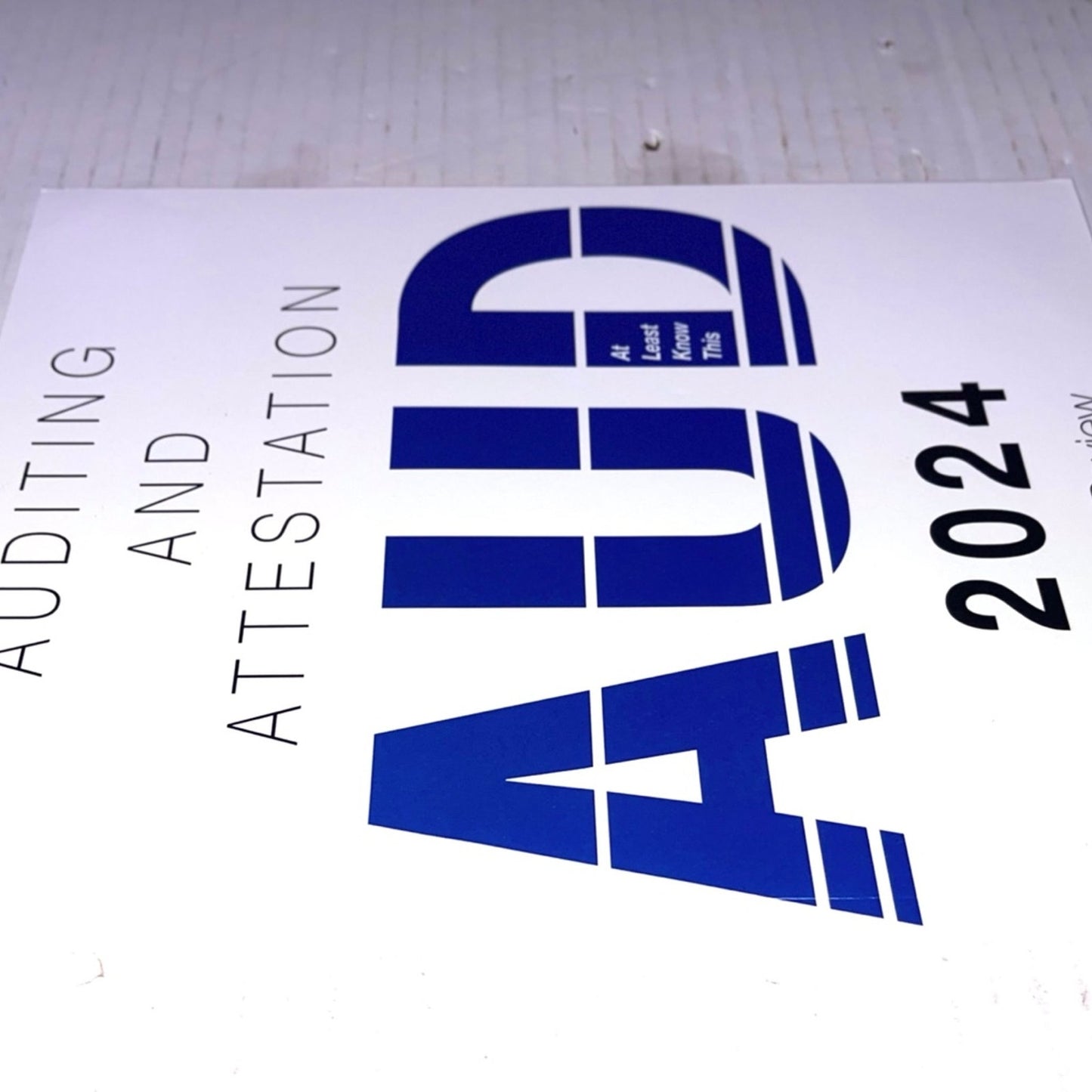 At Least Know This 2024 CPA Exam Review - Auditing and Attestation Book overview