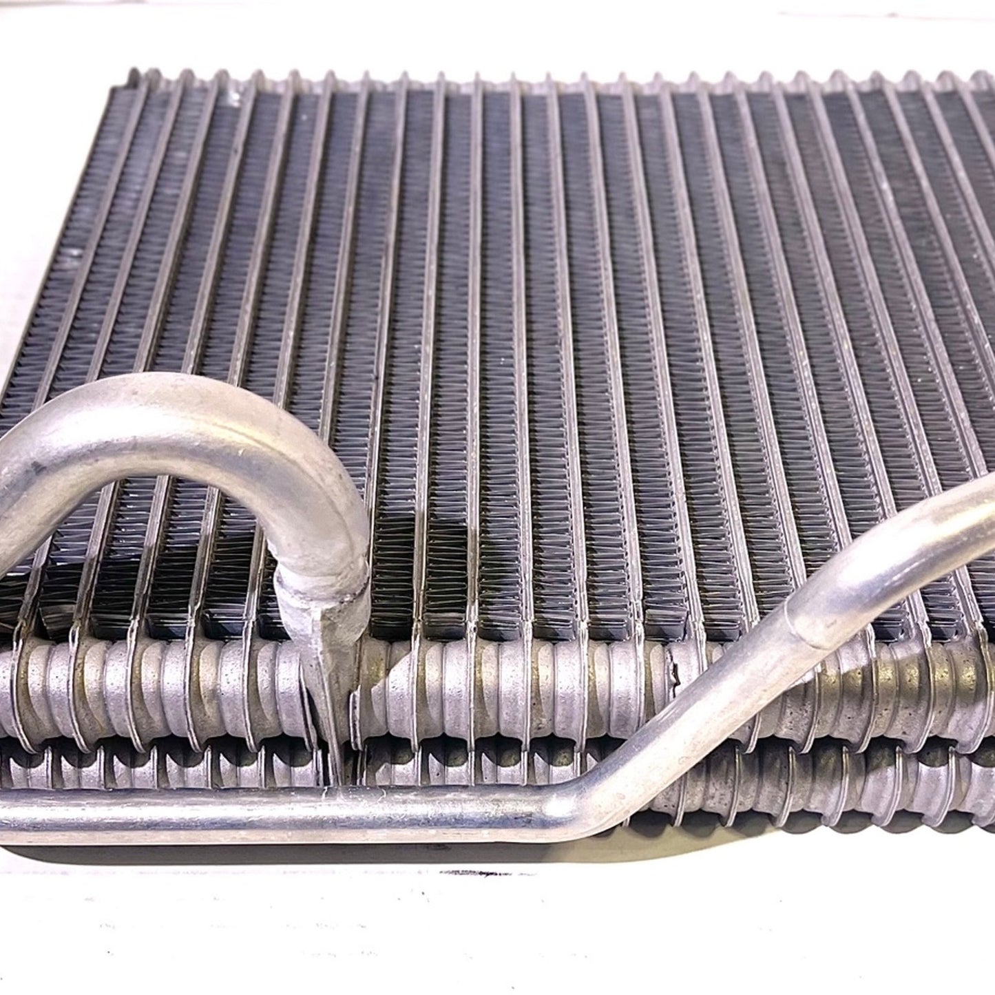AC A/C Evaporator Front for Chevy Yukon Suburban Avalanche  19258418 Hummer H2