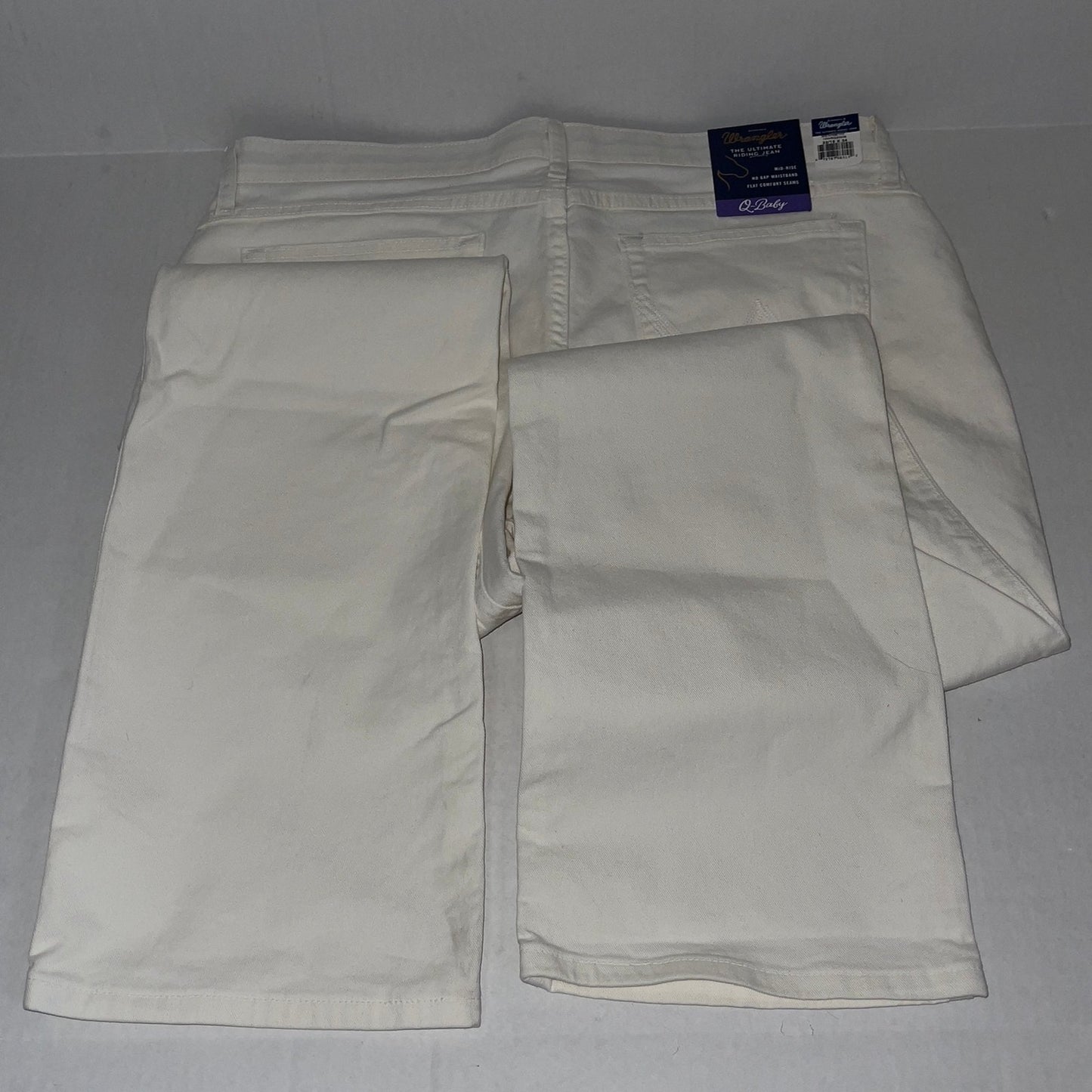 Wrangler Ultimate Riding Jean Women Q-Baby Mid Rise Boot Cut SZ 33 / 15-34 WHITE