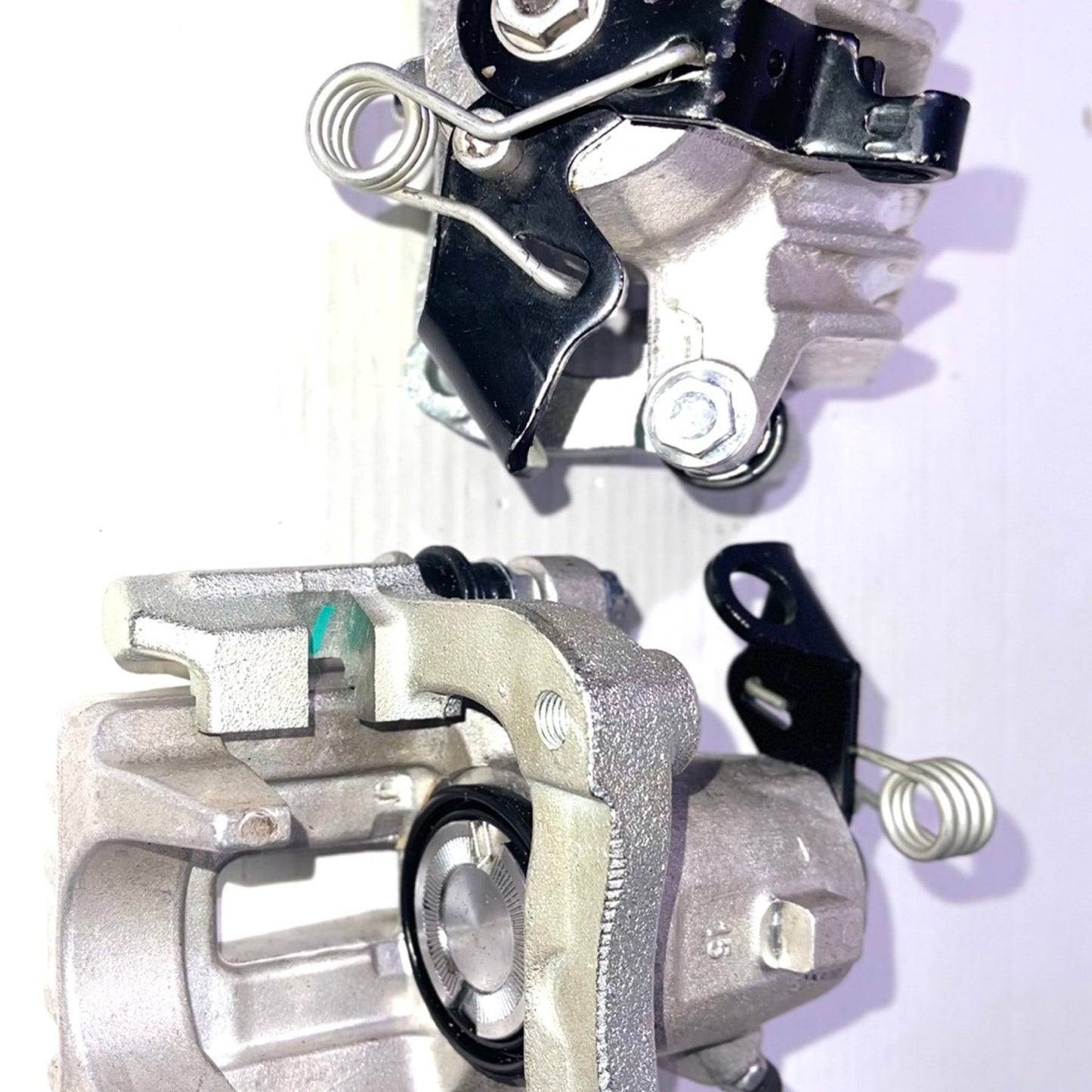 Rear Disc Brake Caliper Assembly Fit Jetta 2000-2005 1.8L 1.9L 2.0L, TT Quattro 2000-2006, Pair Set of 2 Rear Driver and Passenger Side