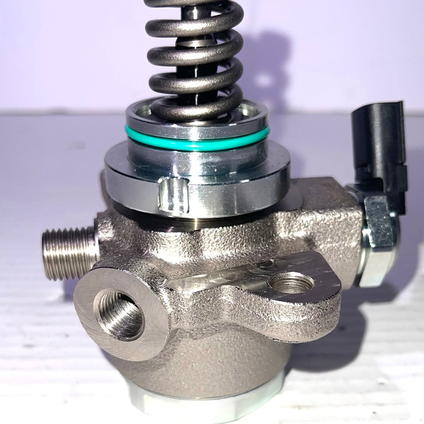 High Pressure Fuel Pump for Nissan TITAN Armada Infiniti QX56 QX80 Q70 Q70L M56