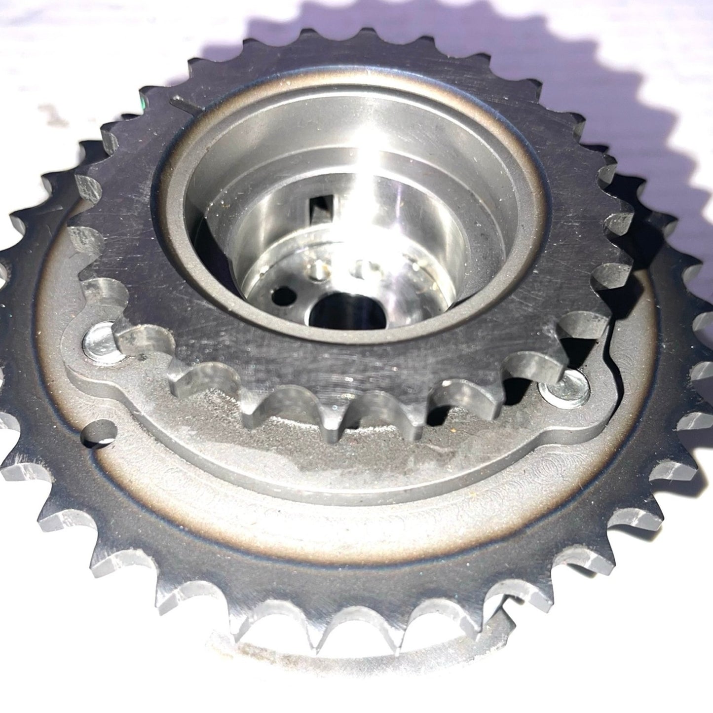 Engine Camshaft Timing Gear 13050-38010 For 2007-2019 Toyota Land Cruiser Tundra GX460 LX570 5.7L 4.6L Replaces 13050-0S020 130500S020 130500S010 13050-0S010