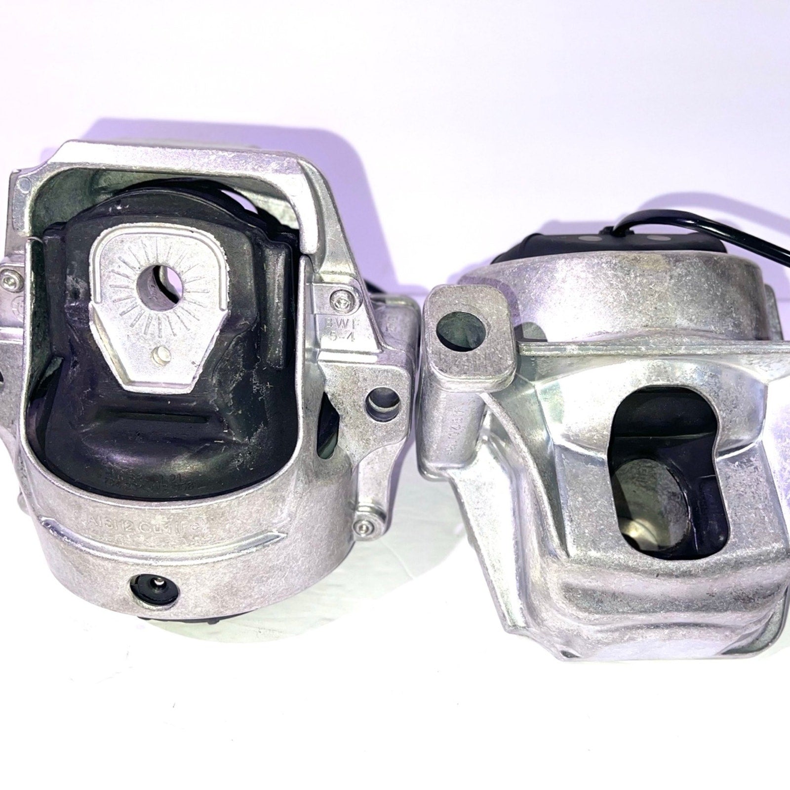 Engine Motor Trans Mount Set for Audi A4 2009-2012, A4 Quattro 2009-2016, A5 2010-2012, A5 Quattro 2008-2009 & 2013-2017 Replace# 8K0199381C 8R0199381E 2pc Engine Motor Mount Set For Audi A4 A5 Quattro Q5 3.2L V6