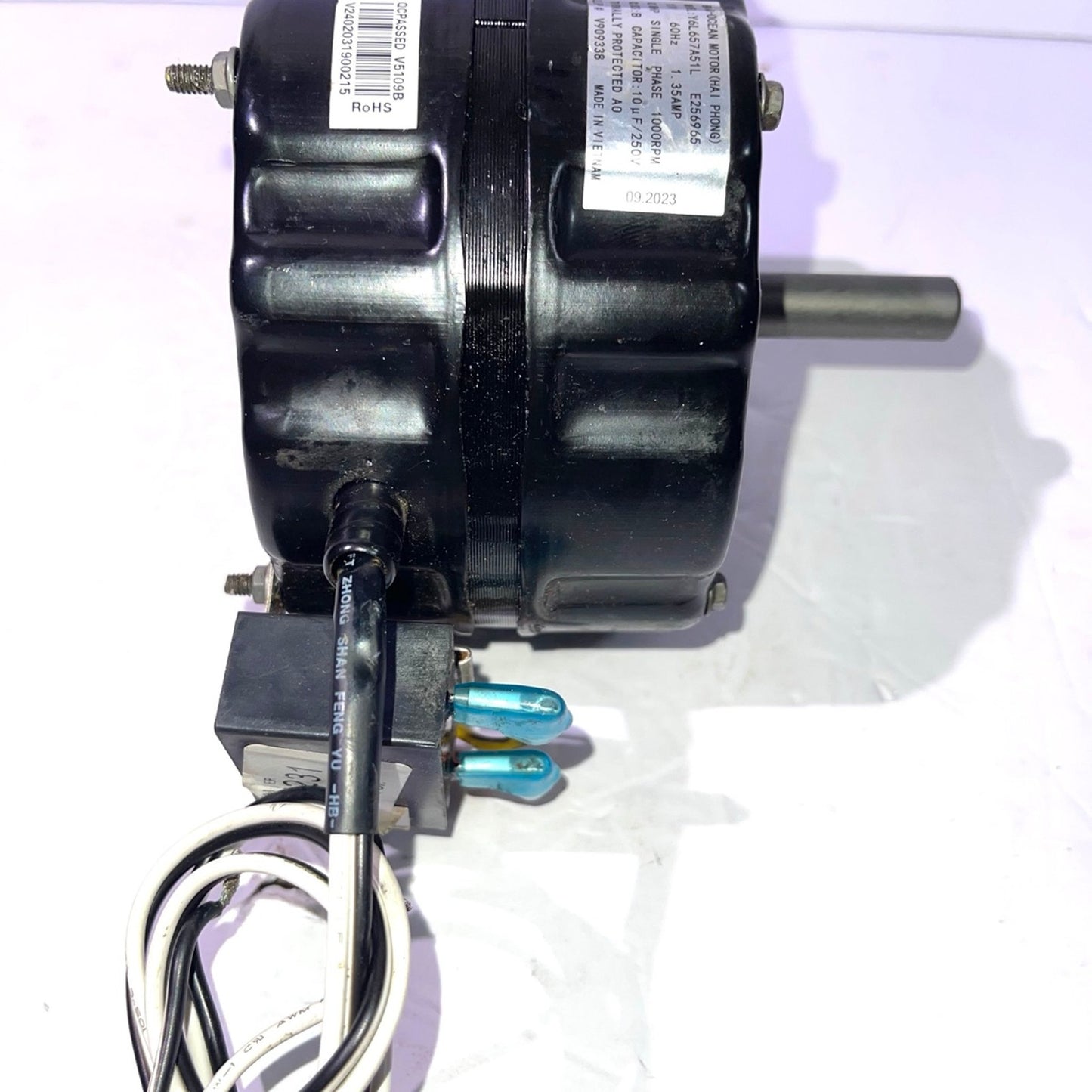 Master Flow Replacement Motor for Power Vents (EGV5/ERV4/ERV5) Includes Capacitor PVM105