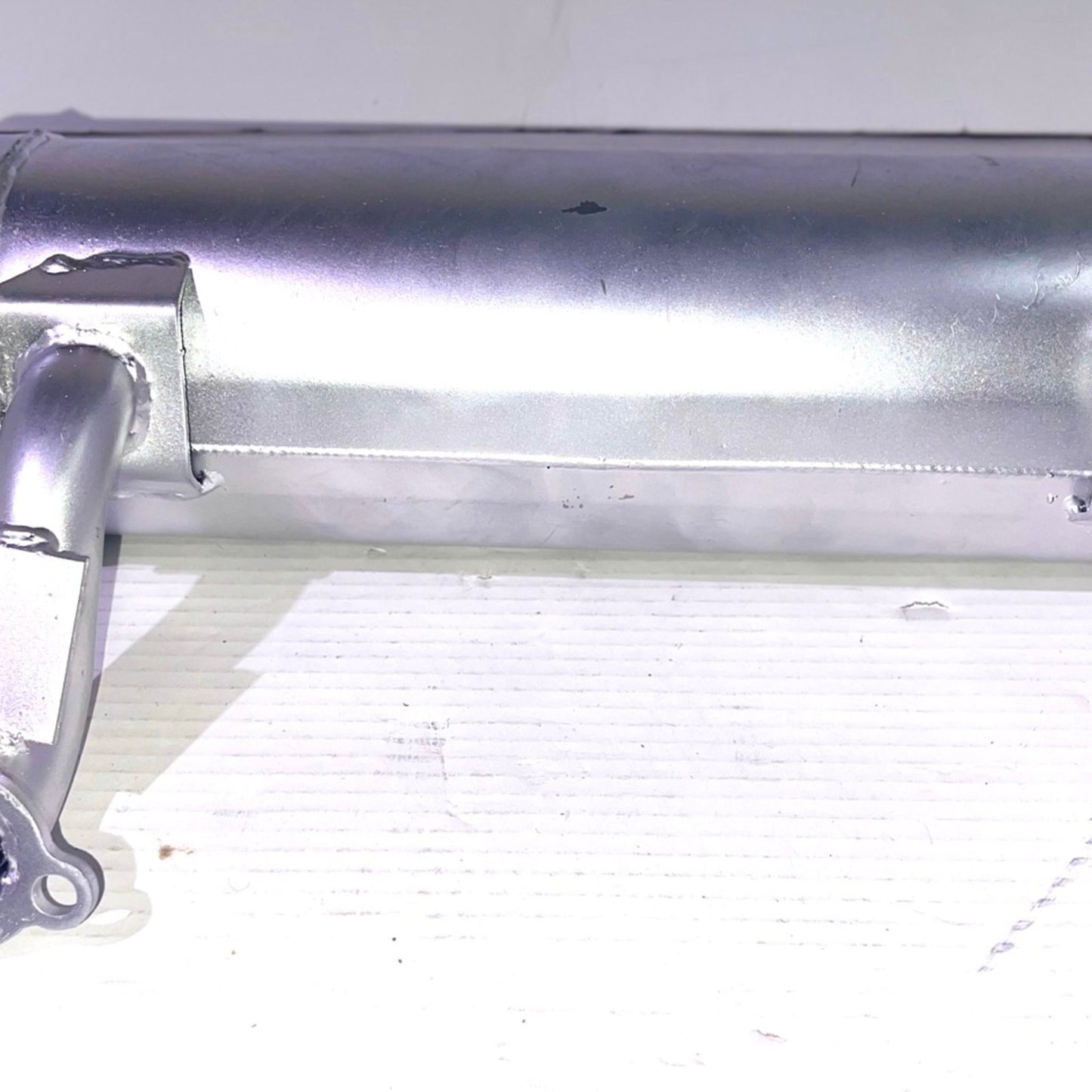 Low Mount Horizontal Muffler 49070-0878 for Kawasaki 651V 691V 730V 726cc