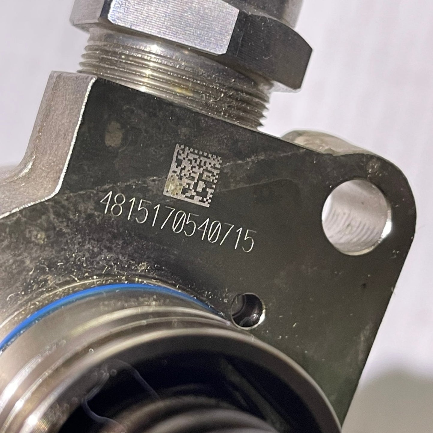 Car Pressure Fuel Pump for AUDI VOLKSWAGON PASSAT 2016-2017 06L127027 06L127027A