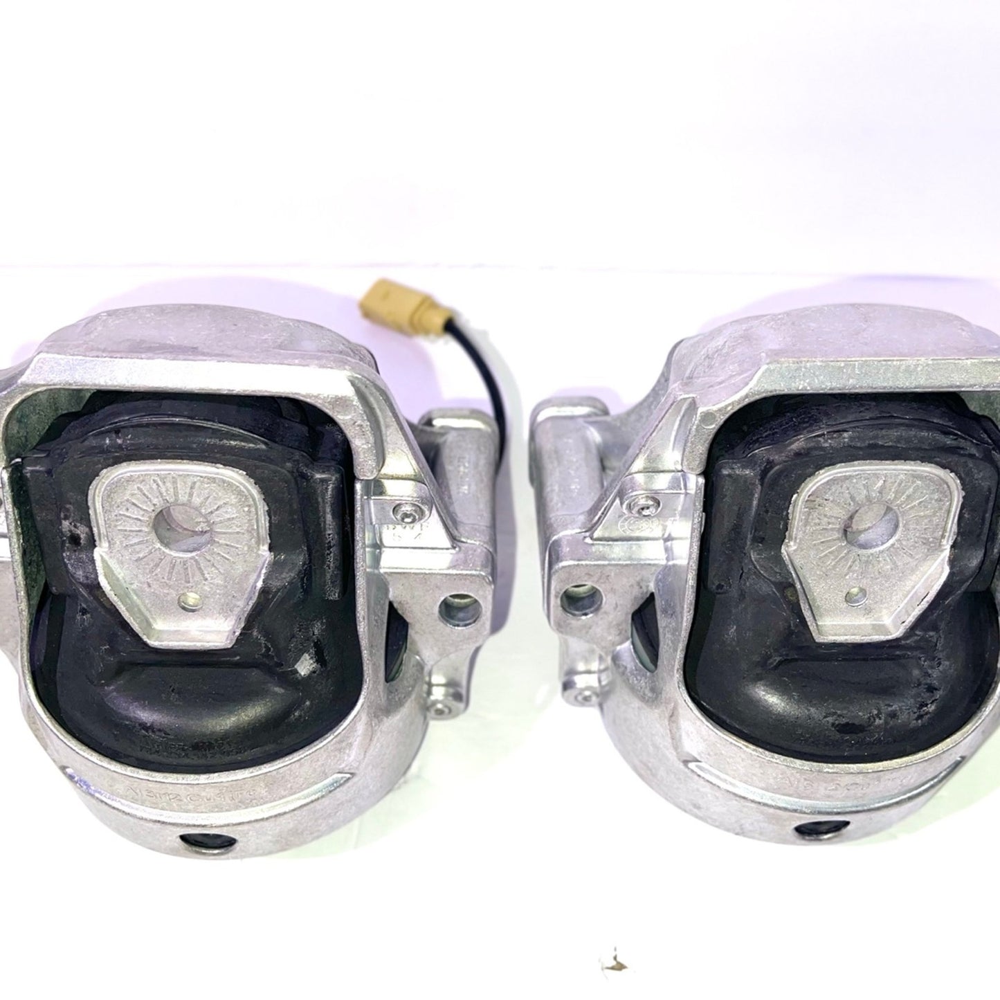 Engine Motor Trans Mount Set for Audi A4 2009-2012, A4 Quattro 2009-2016, A5 2010-2012, A5 Quattro 2008-2009 & 2013-2017 Replace# 8K0199381C 8R0199381E 2pc Engine Motor Mount Set For Audi A4 A5 Quattro Q5 3.2L V6