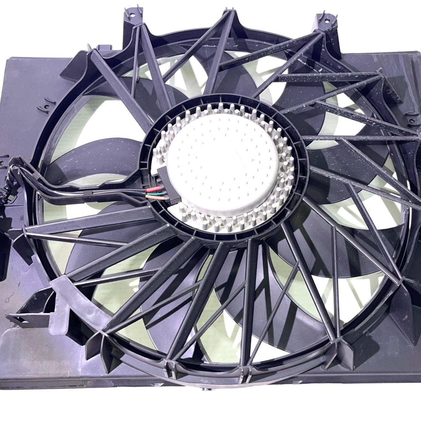 Engine Cooling Fan Assembly, Cooling Radiator Fan Replacement For BMW E60 525 530 545 645 E65 750, Replace 17427543282 17427514181