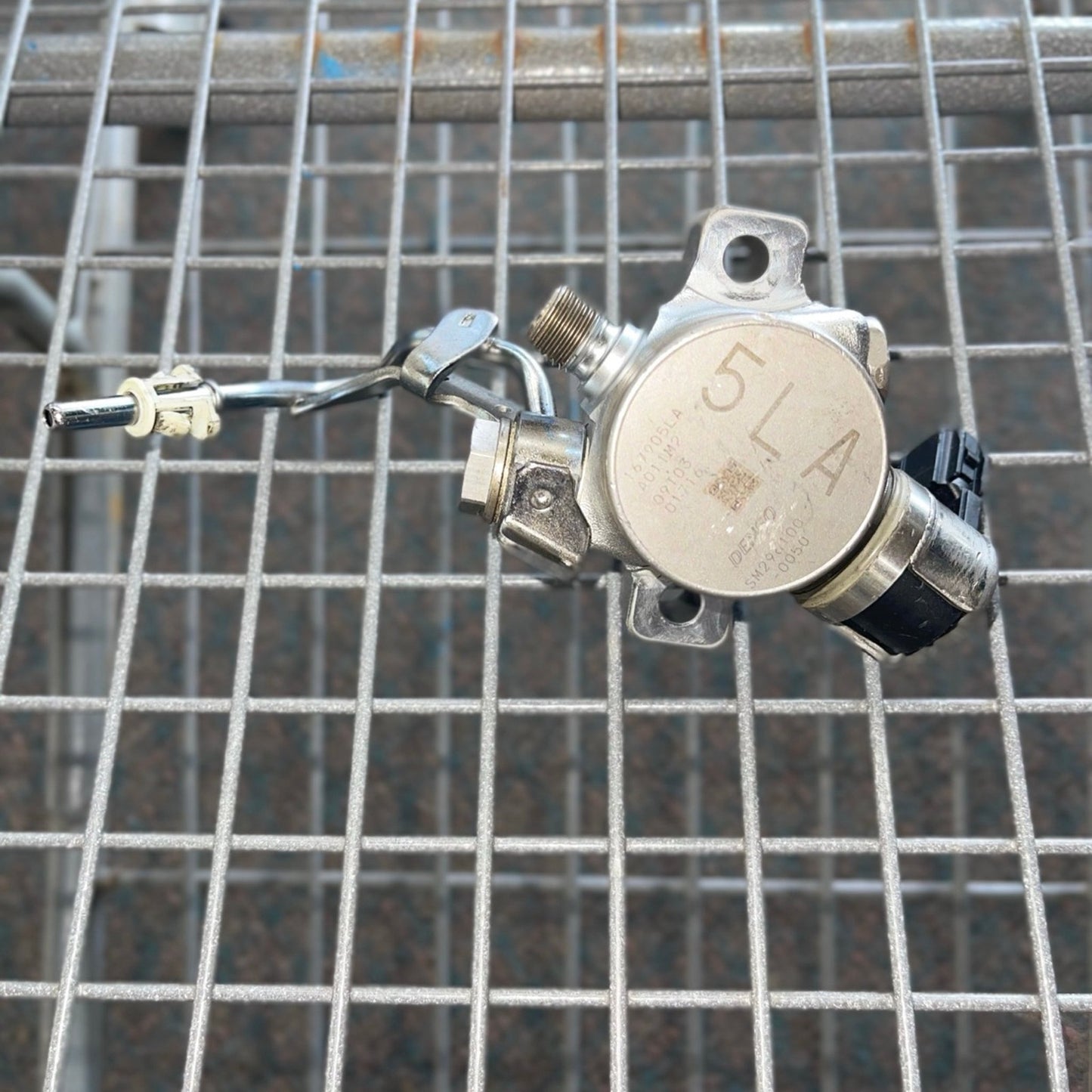 High Pressure Fuel Pump 16790-5LA-A01 16790-5LA-305 For 2015-2016 Honda Accord CR-V Acura ILX