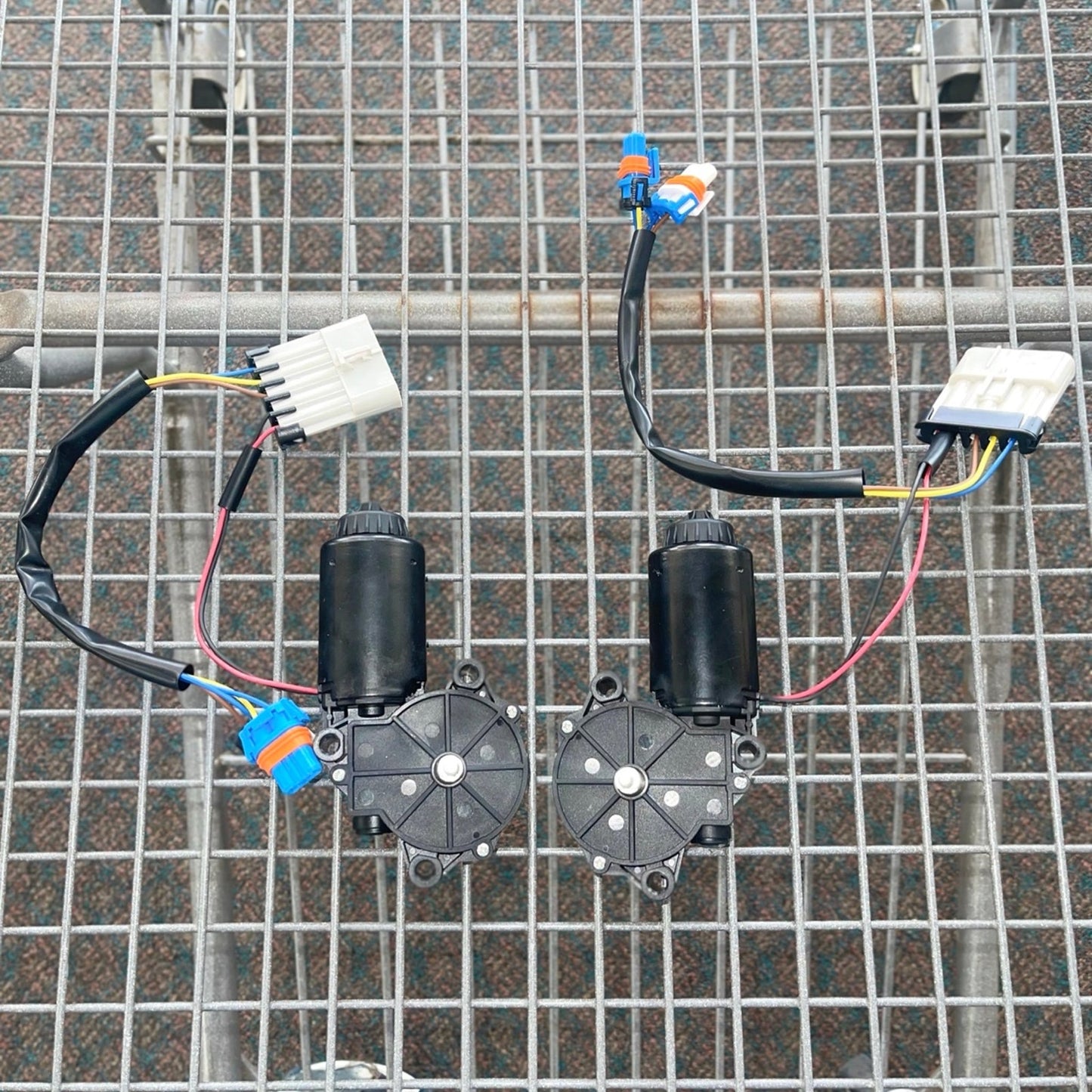 Chevrolet Corvette Headlight Motor Front Left Right 2000-2004 YHTAUTO Set of 2