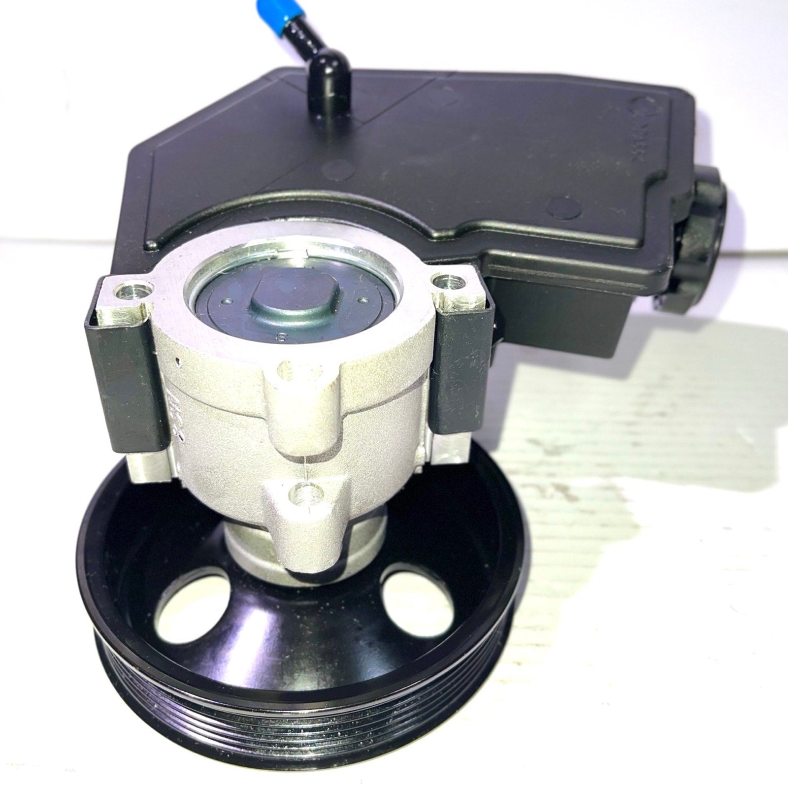 20-61607 Power Steering Pump Assembly with Pulley Reservoir For 1999-2004 Jeep Grand Cherokee Sport Utility L6 4.0L, 1999-2000 Jeep Grand Cherokee Sport Utility V8 4.7L,Power Assist Pump