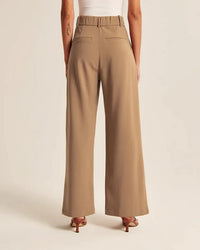 Light Wide-Leg Tailored Pants (Women)